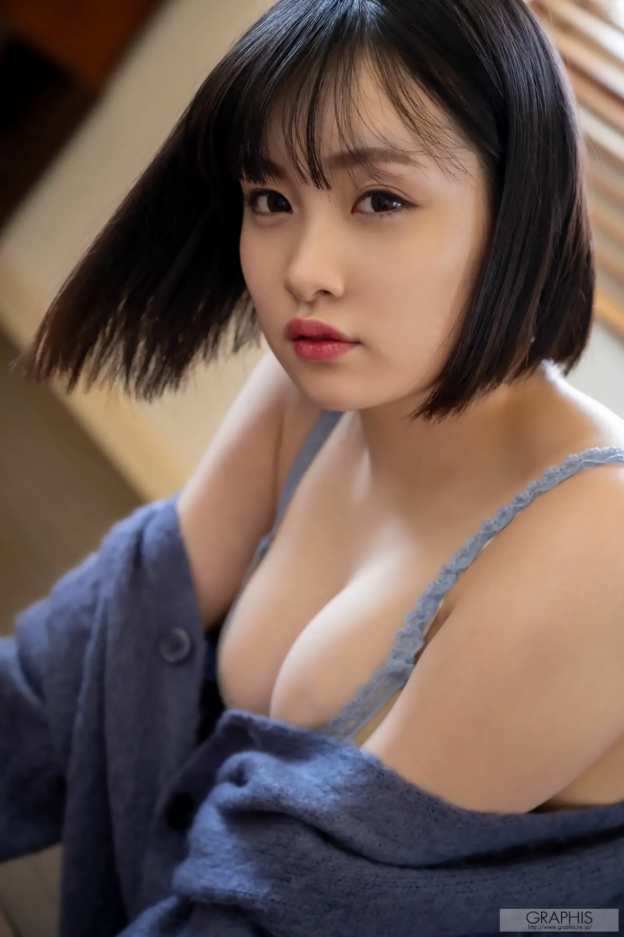 [graphis] Gals511 Suzu Akane 愛宝すず Artless 57p 日本美女 找套图