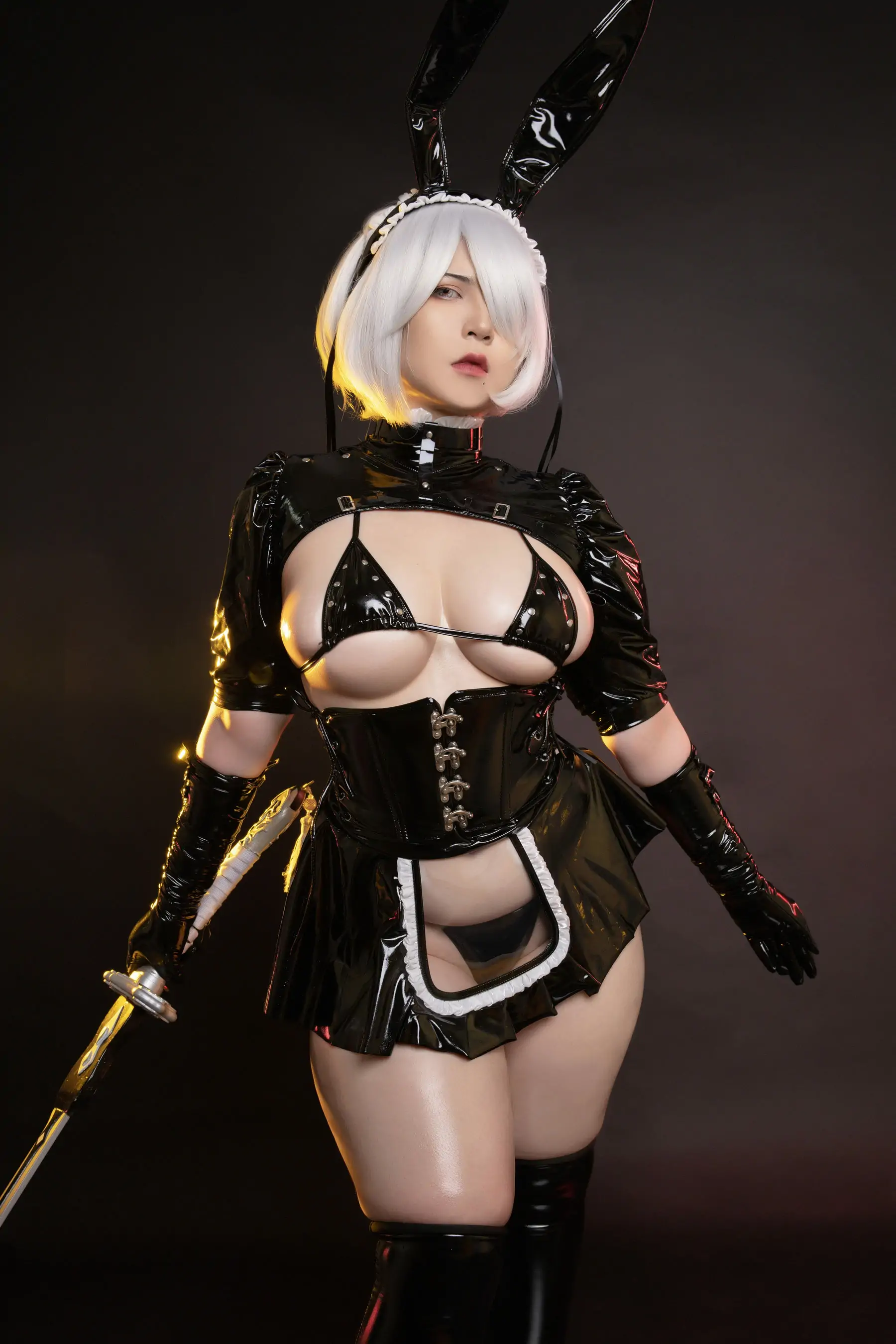 Uy Uy - 2B Maid Bunny