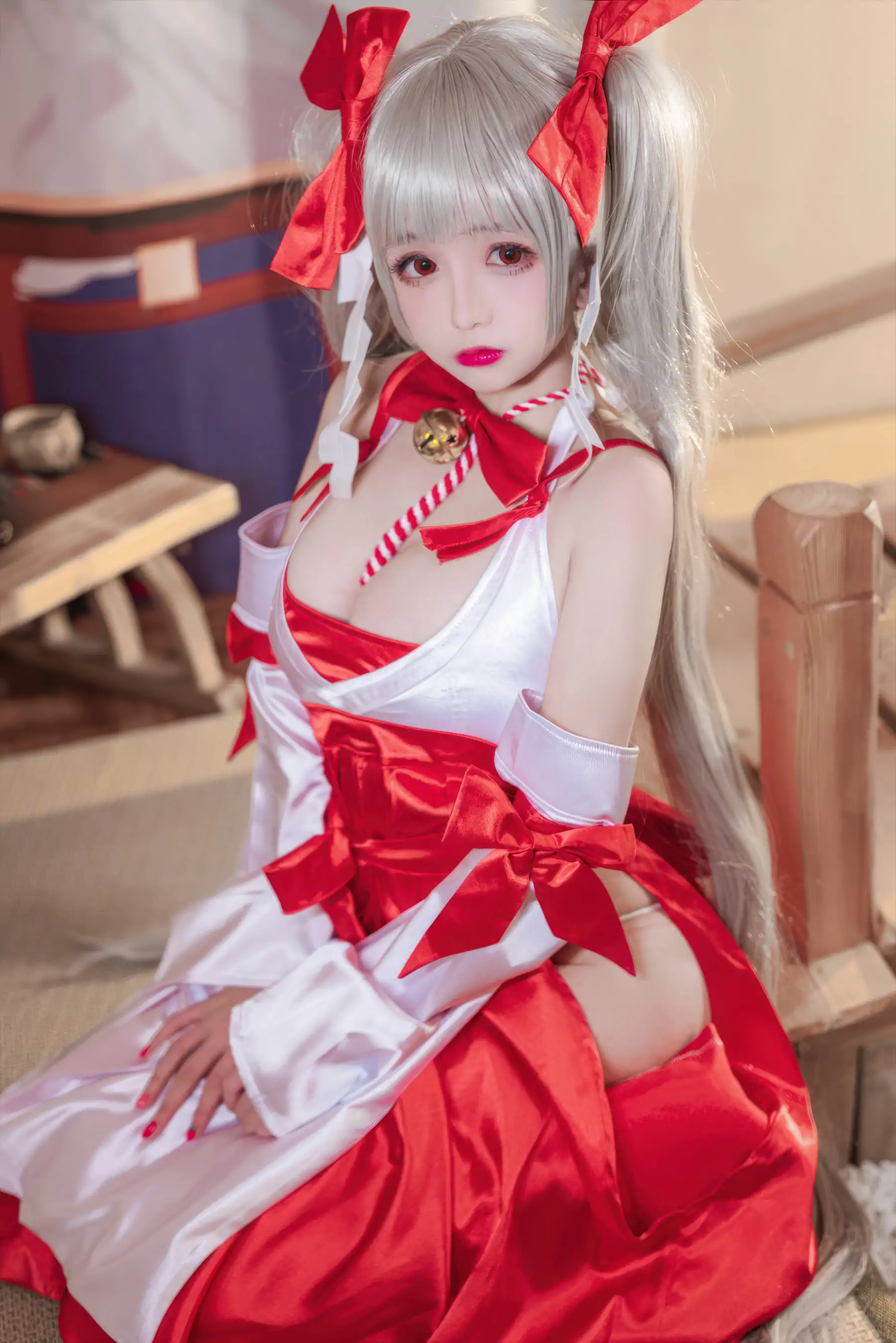 Cosplay 日奈娇 - 碧蓝航线 可畏巫女