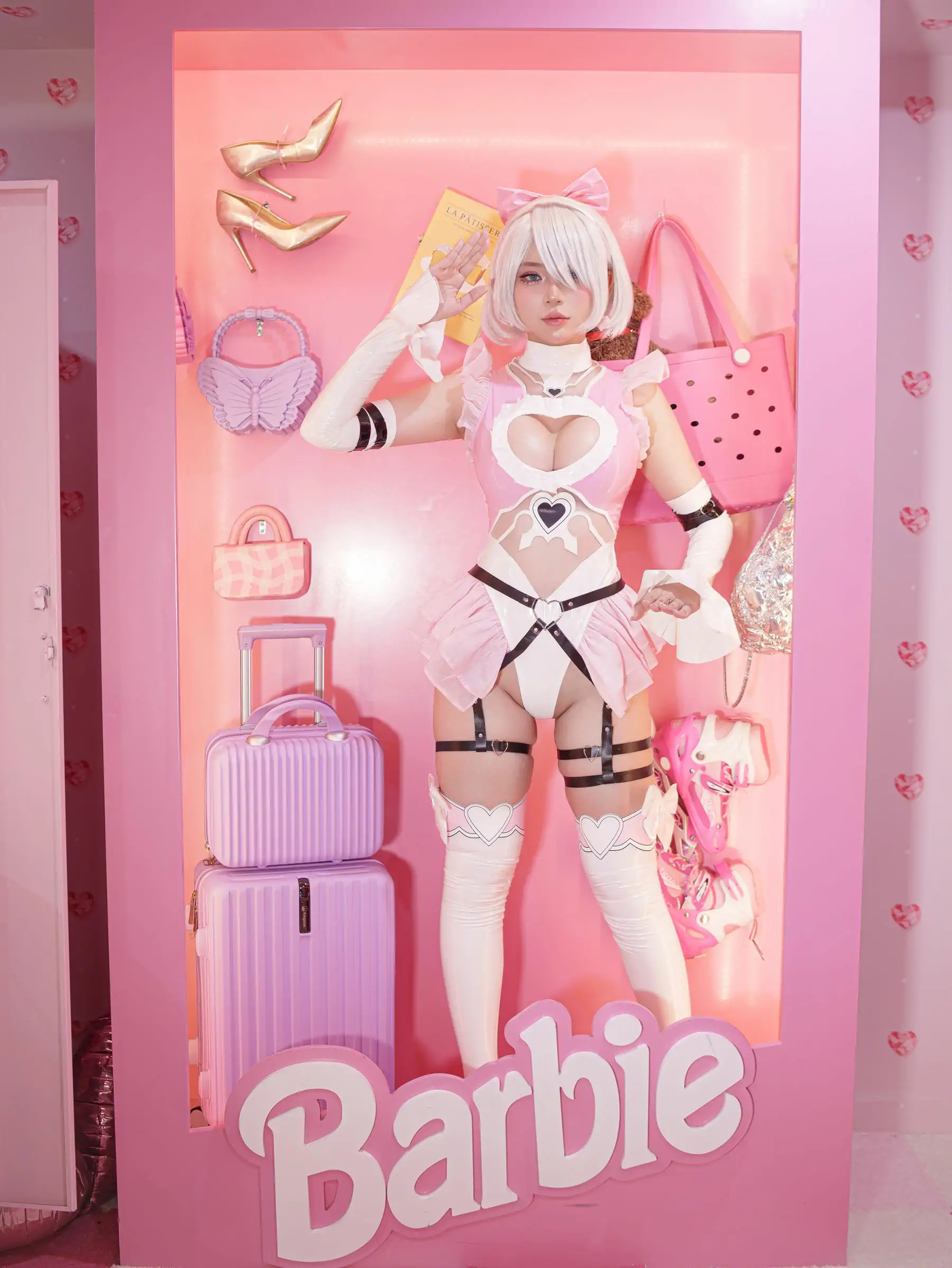 ZinieQ - 2B Barbie