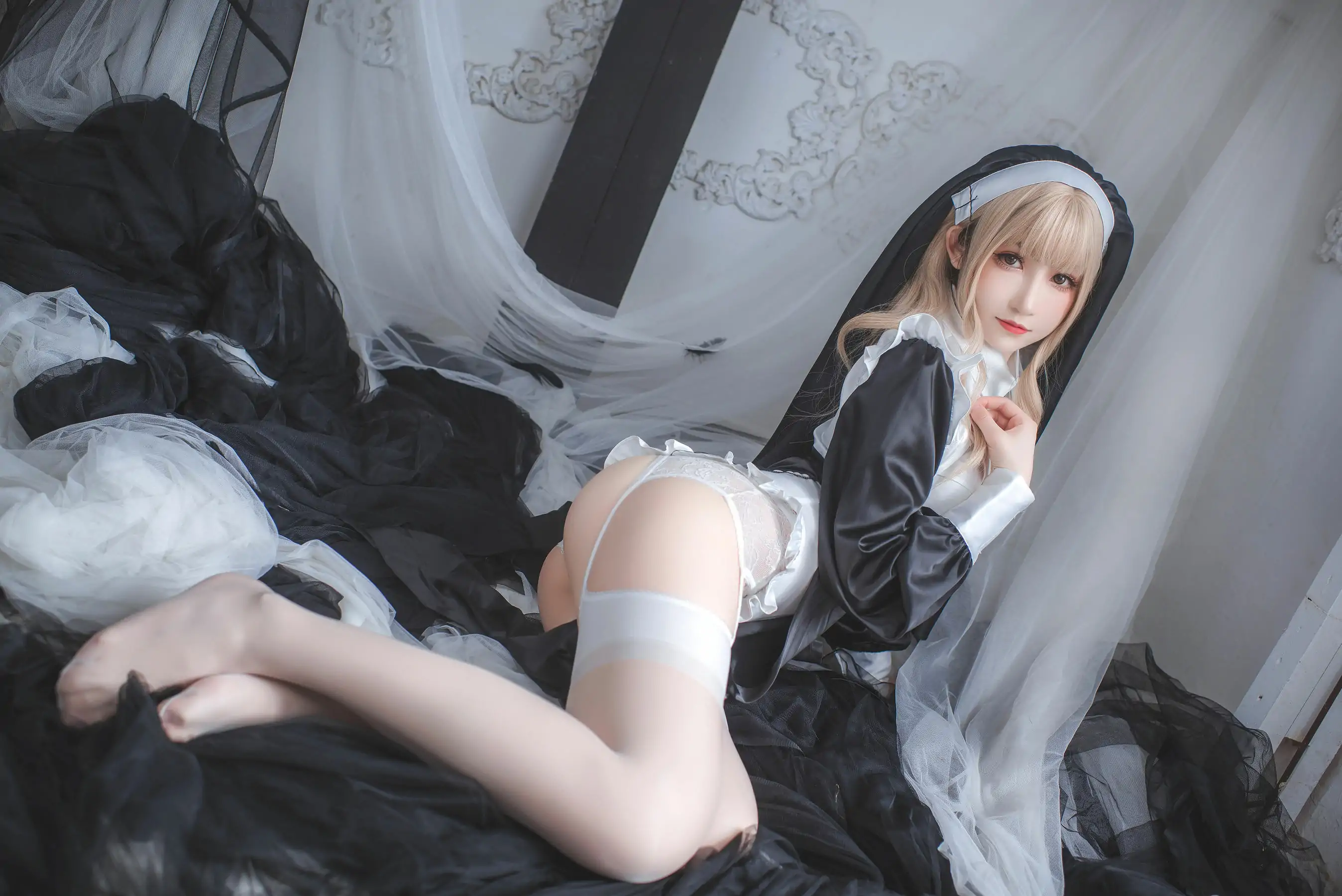 Coser 衣衣 - 修女