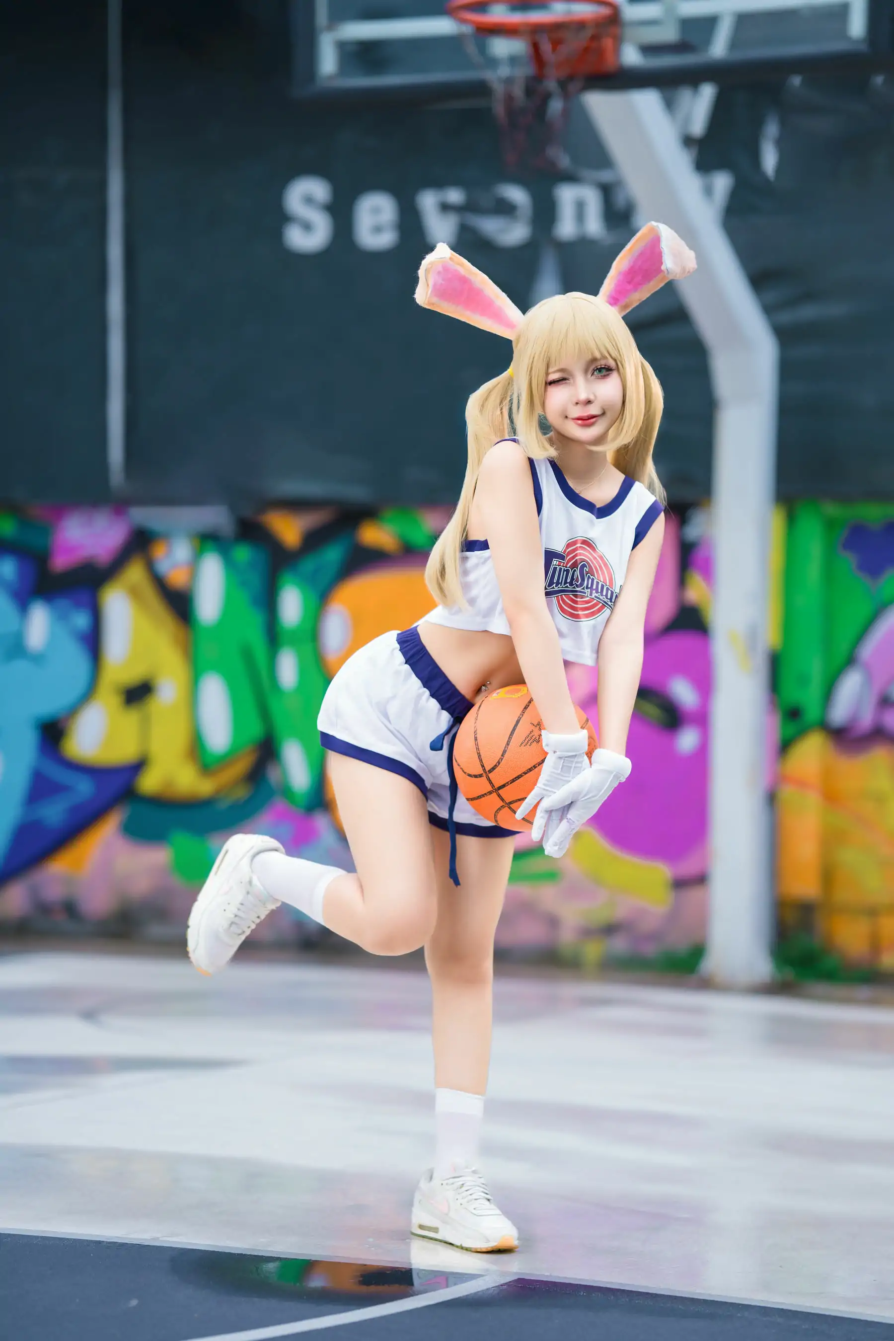 Umeko J - Lola Bunny