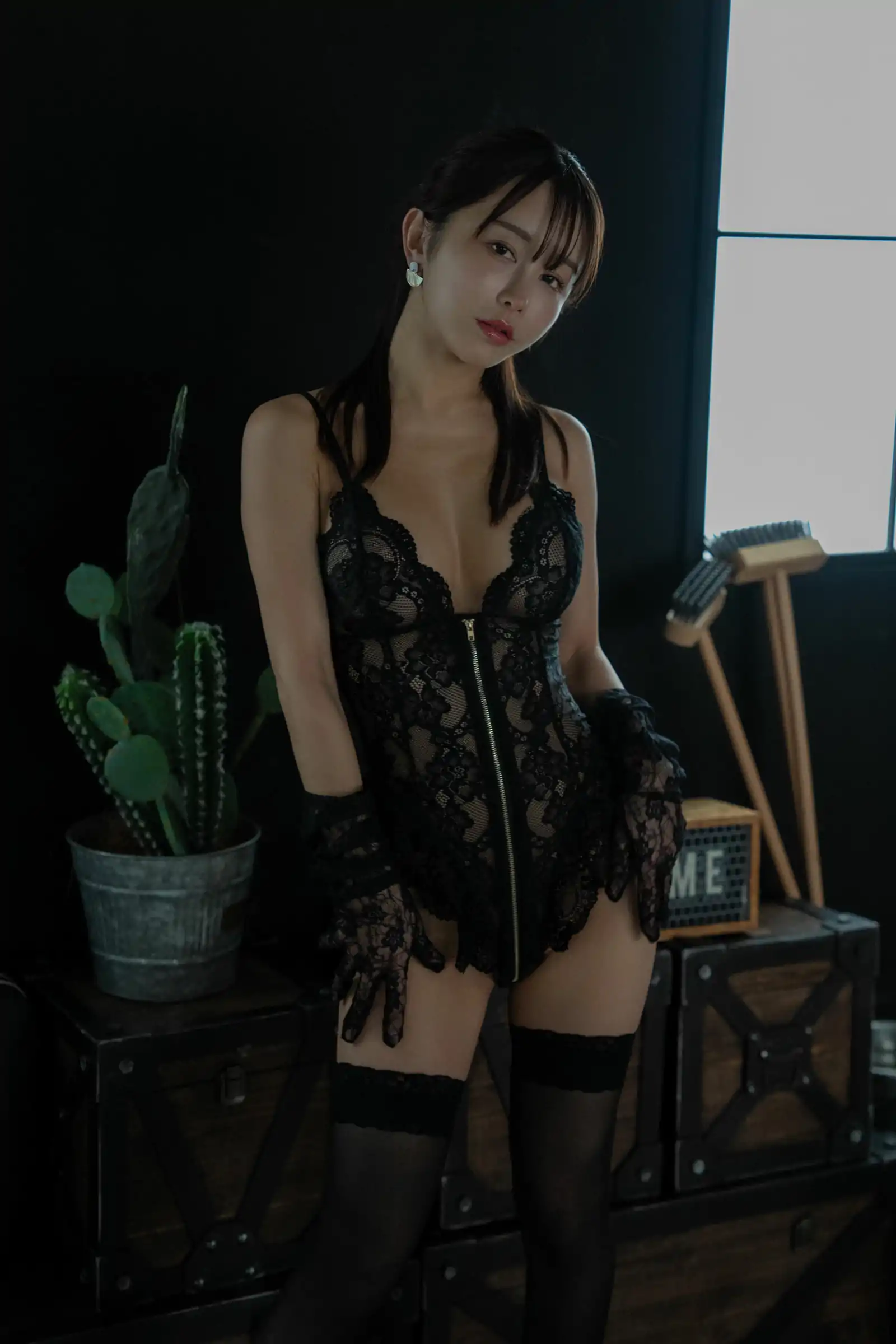 いくみ – (193iKkyu3)  [Fantia] [2024.04.06] Teddy With a Worrying Zipper