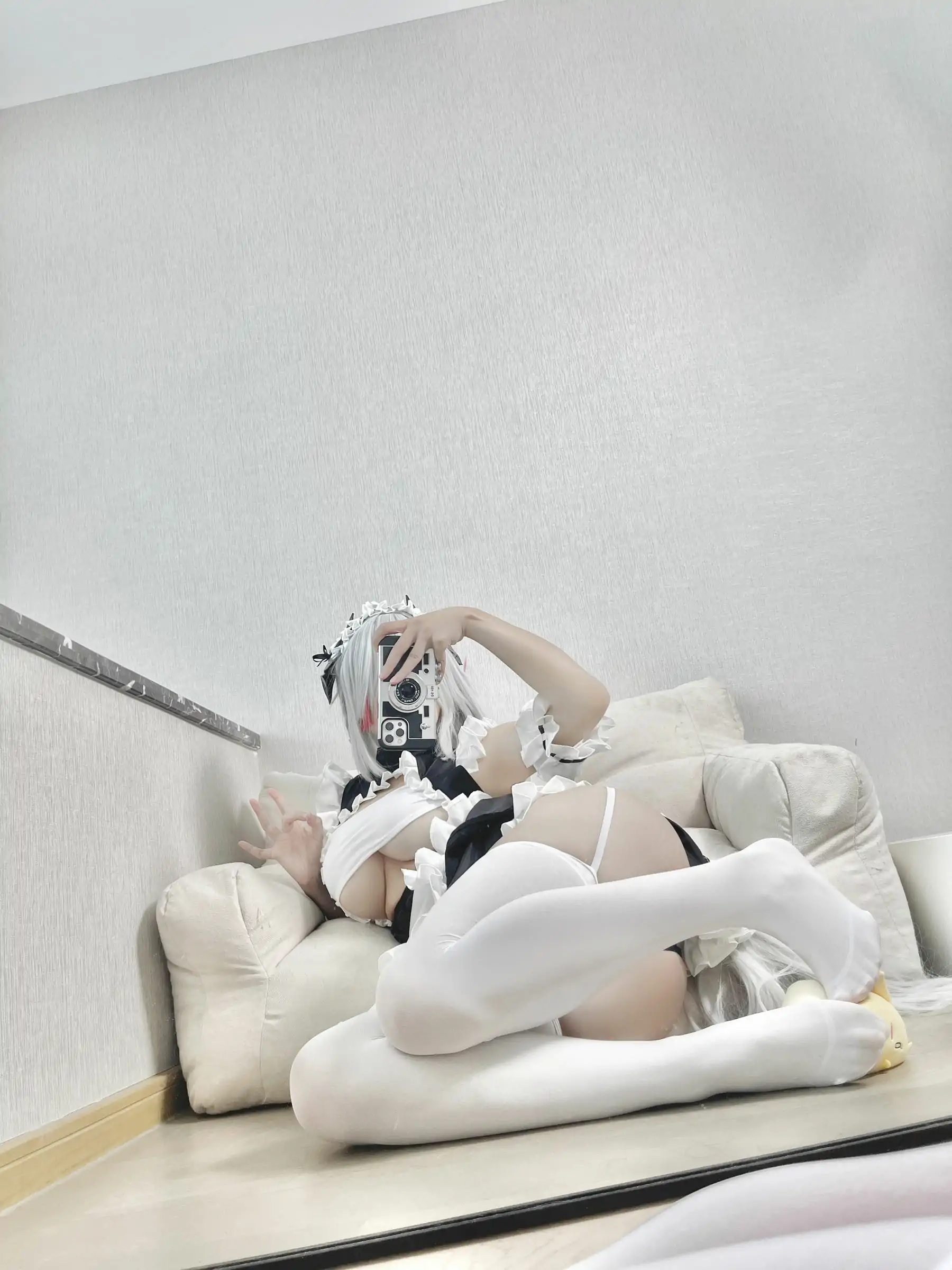 动漫博主小仓千代w - 明日方舟 W女仆