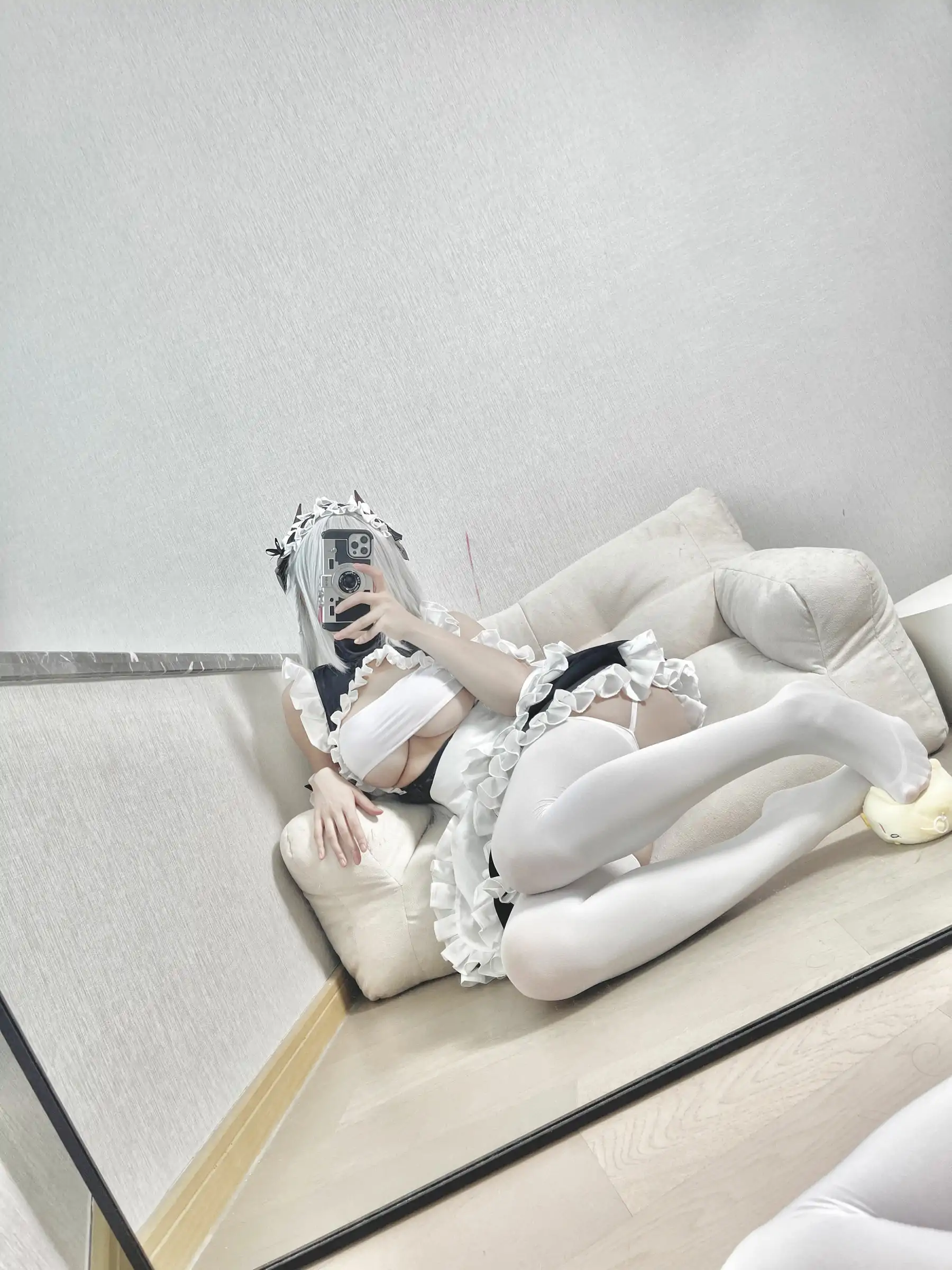 动漫博主小仓千代w - 明日方舟 W女仆