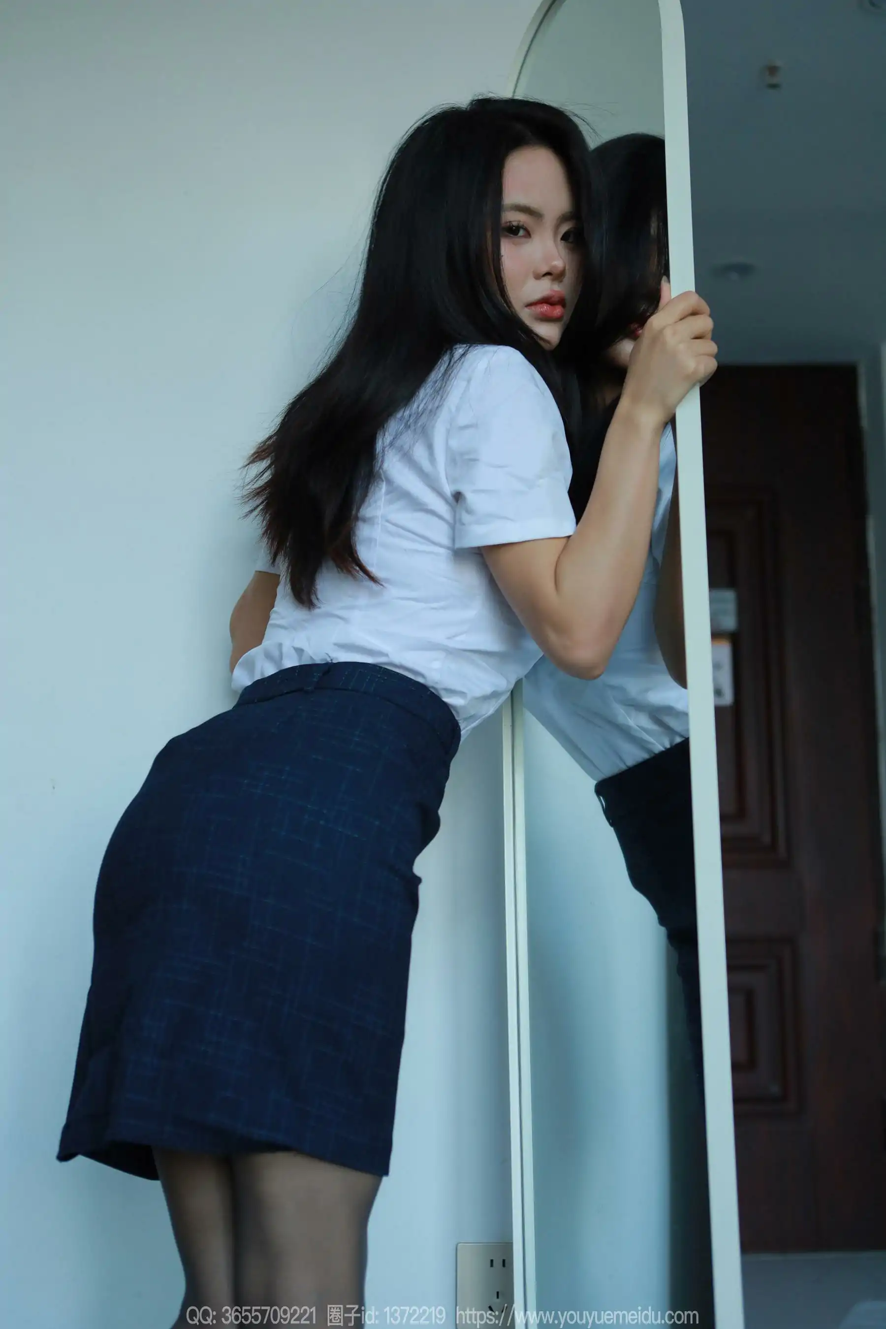 IESS异思趣向 - 模特： 兔兔 《OL黑丝》
