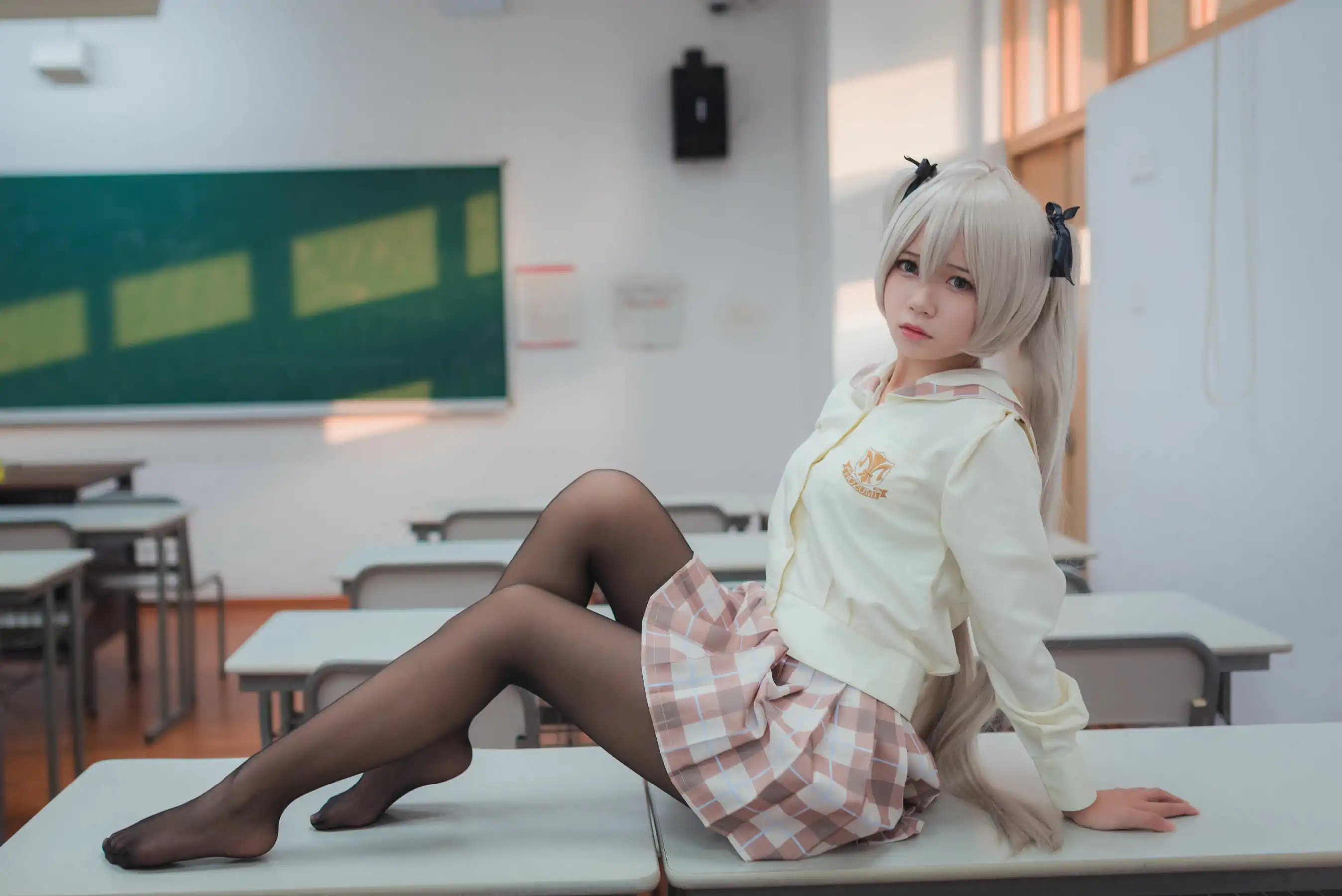 白金Saki写真 - 五更琉璃 校服