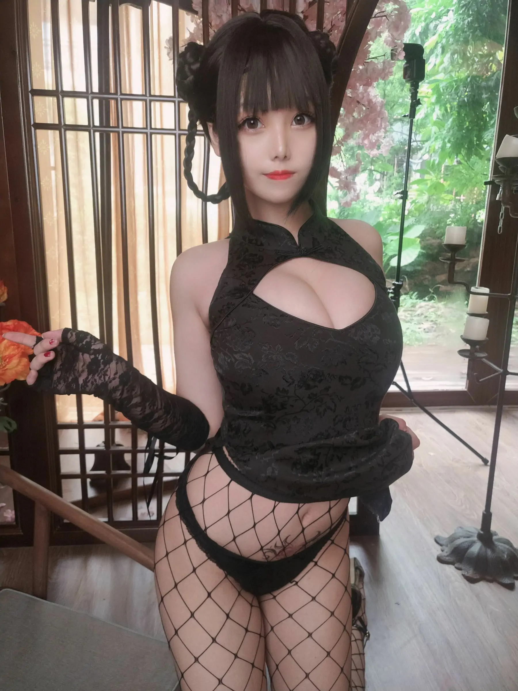 [网红COSER] 萌系小姐姐蜜汁猫裘 - 皮衣舞娘