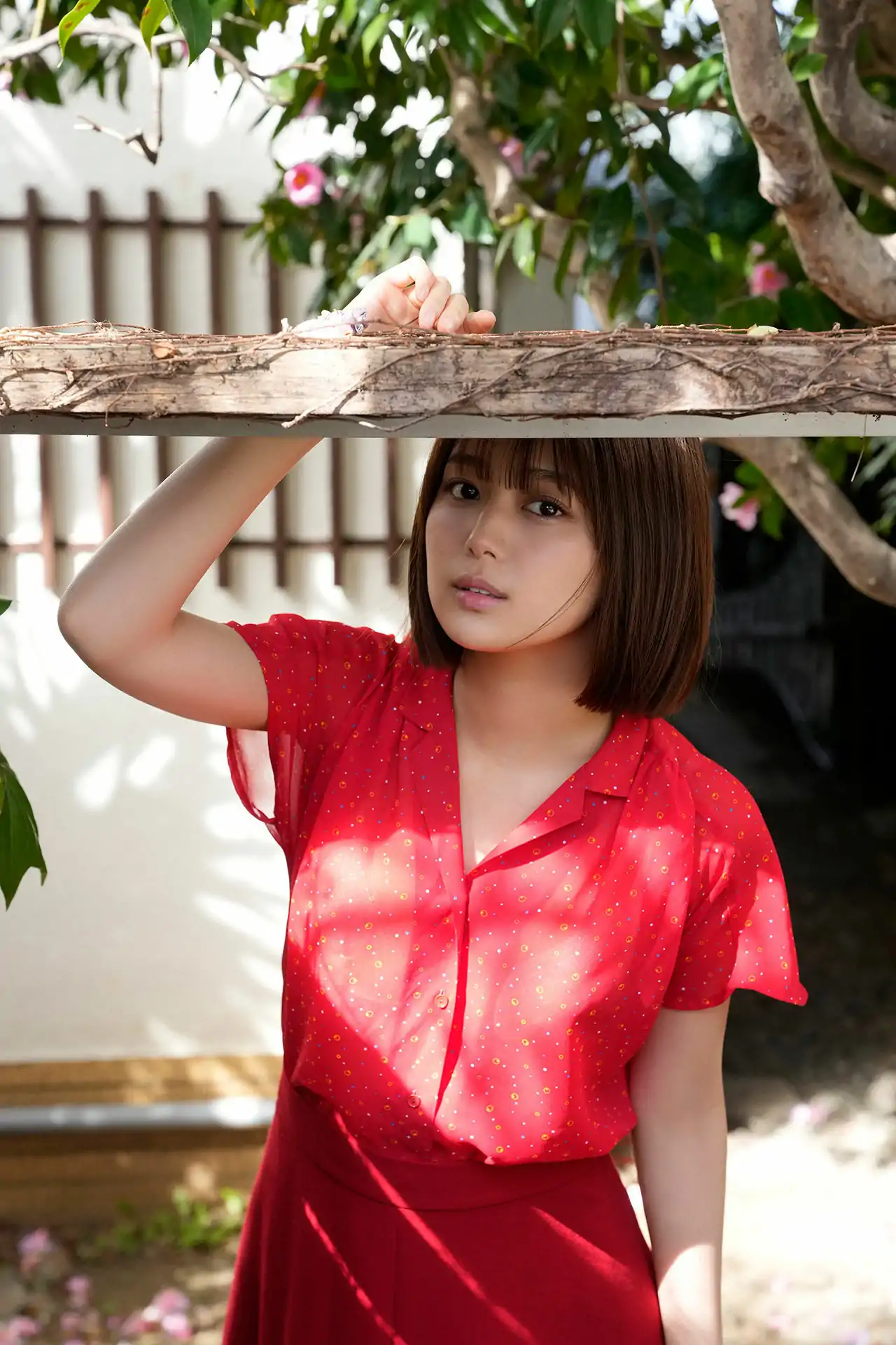 北野瑠華 - 恥じらうカラダ