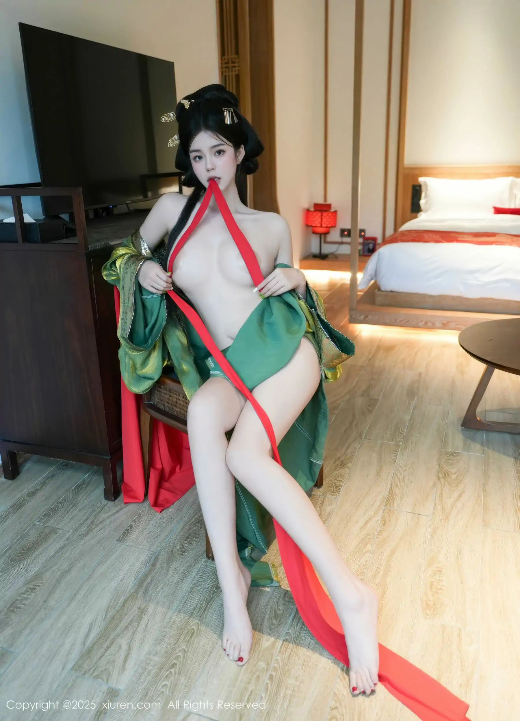 [秀人XiuRen] 2025.04.09 No.10126 雪糕CiCi