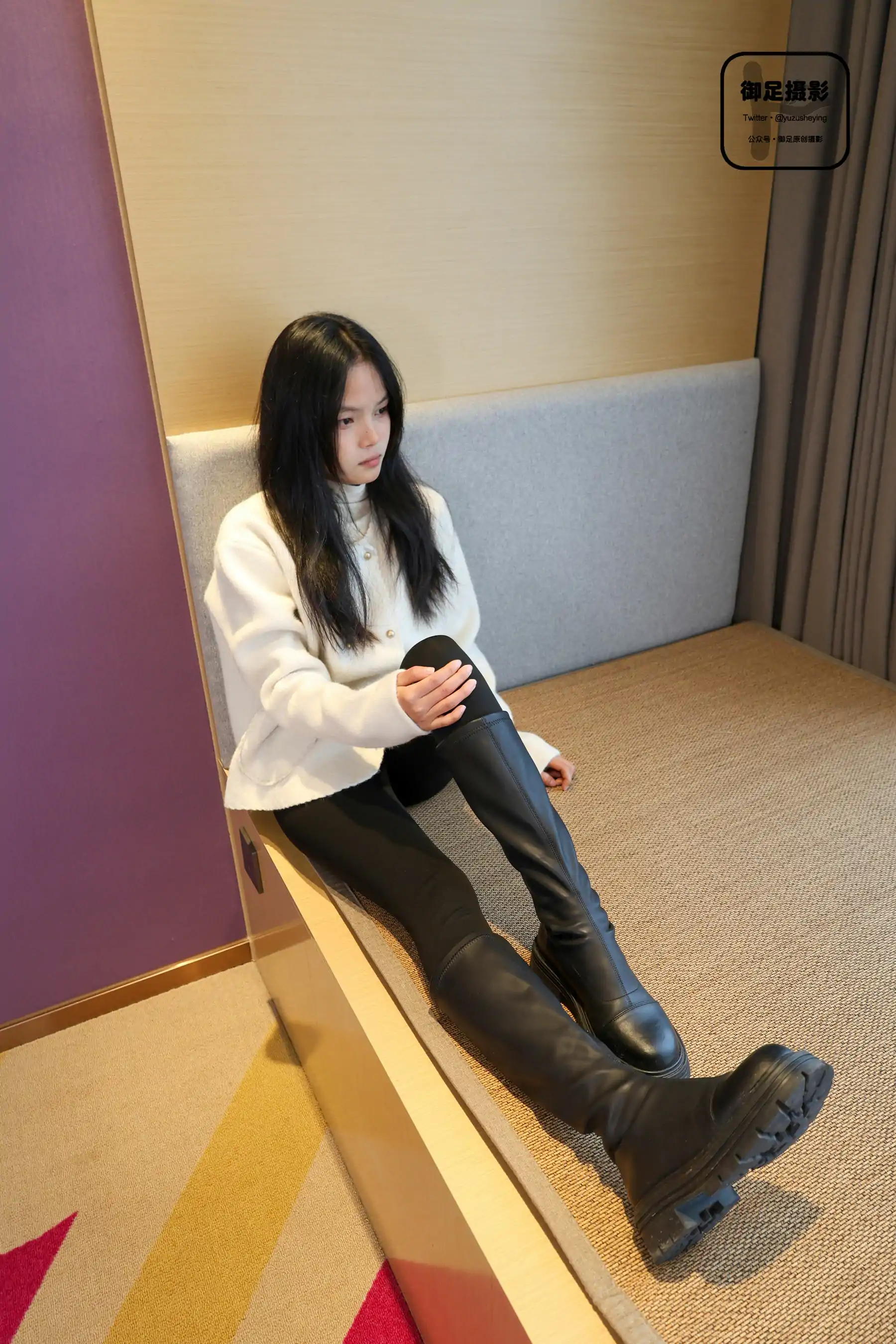 御足摄影 - 长靴白袜裸足