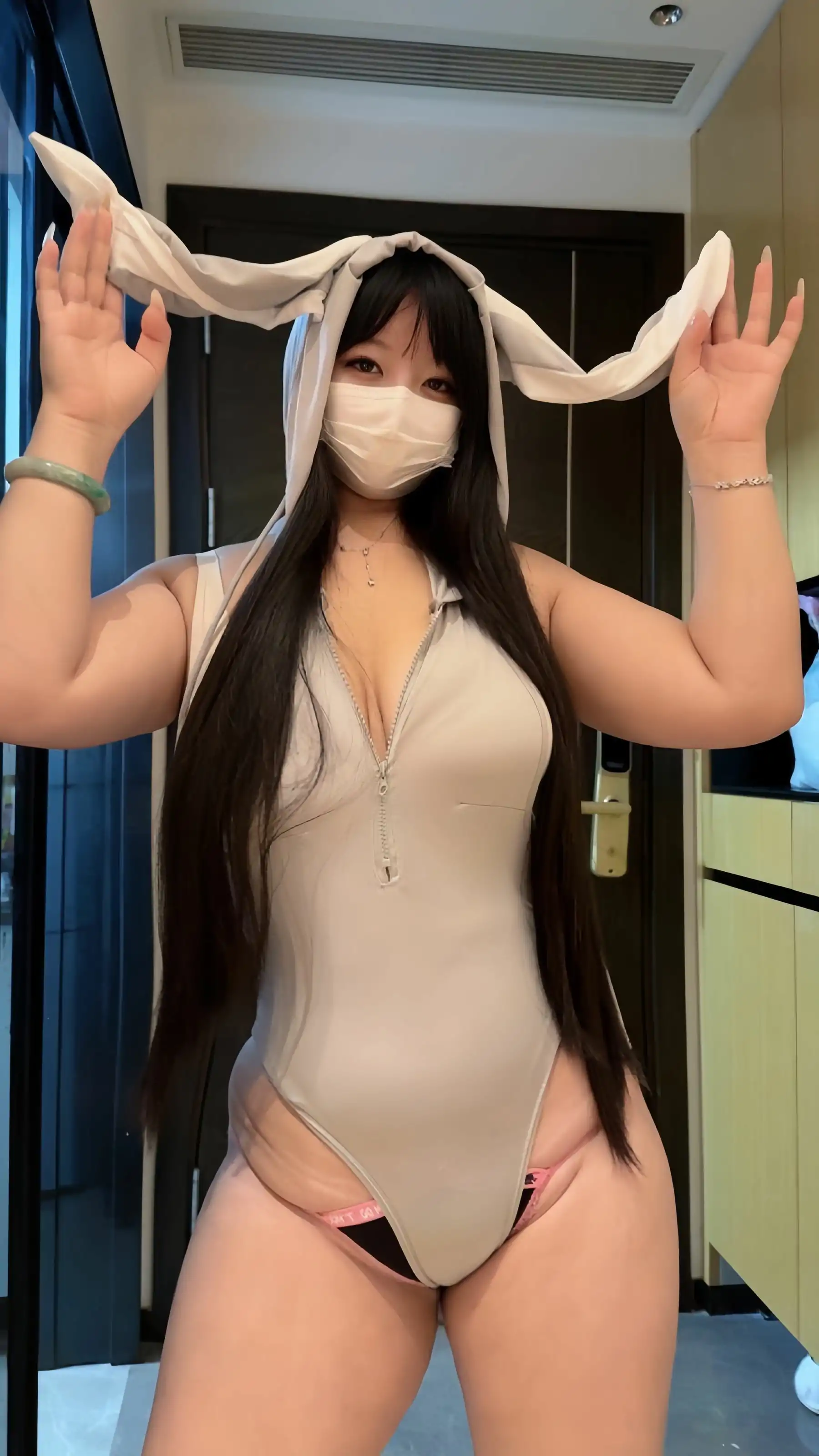 智惠姐姐 - 情趣连体粉嫩丁