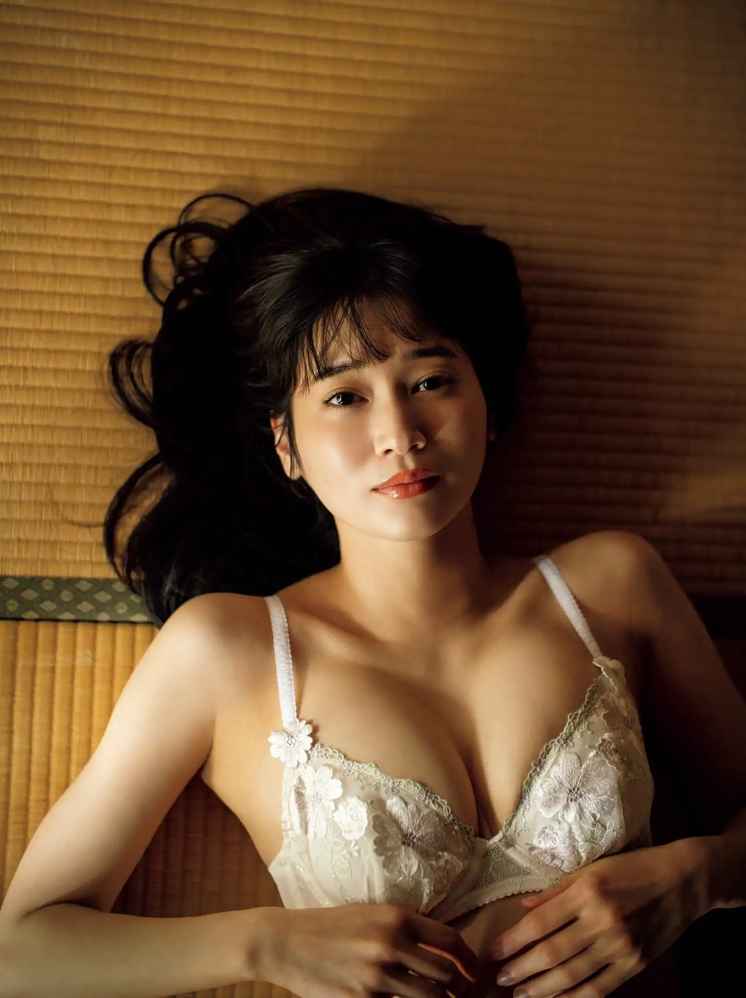 出口亜梨沙 - ESSENCE