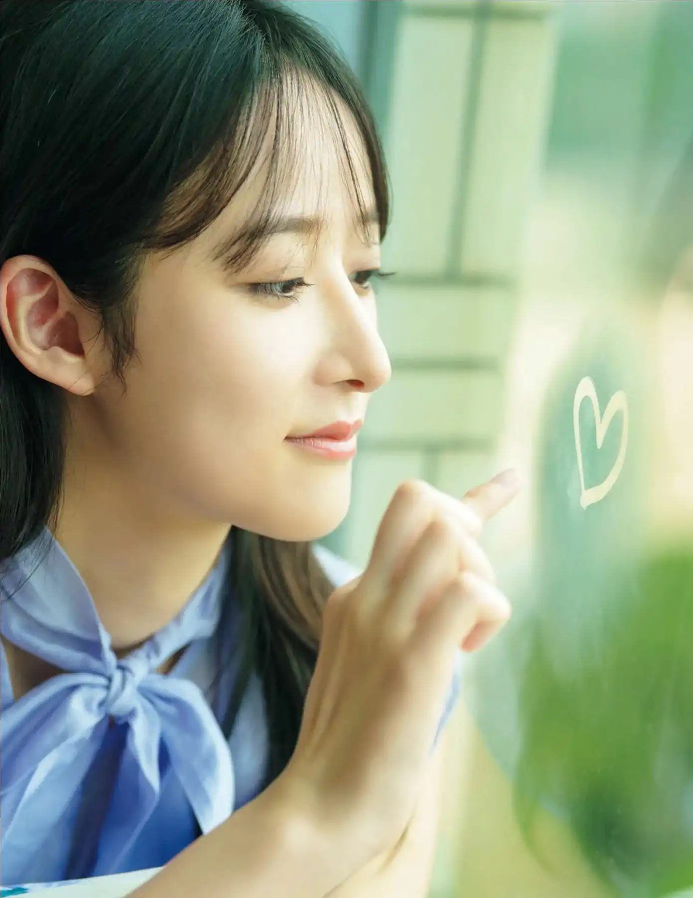 山崎あみ - 綺麗なお姉さんの密かな休日