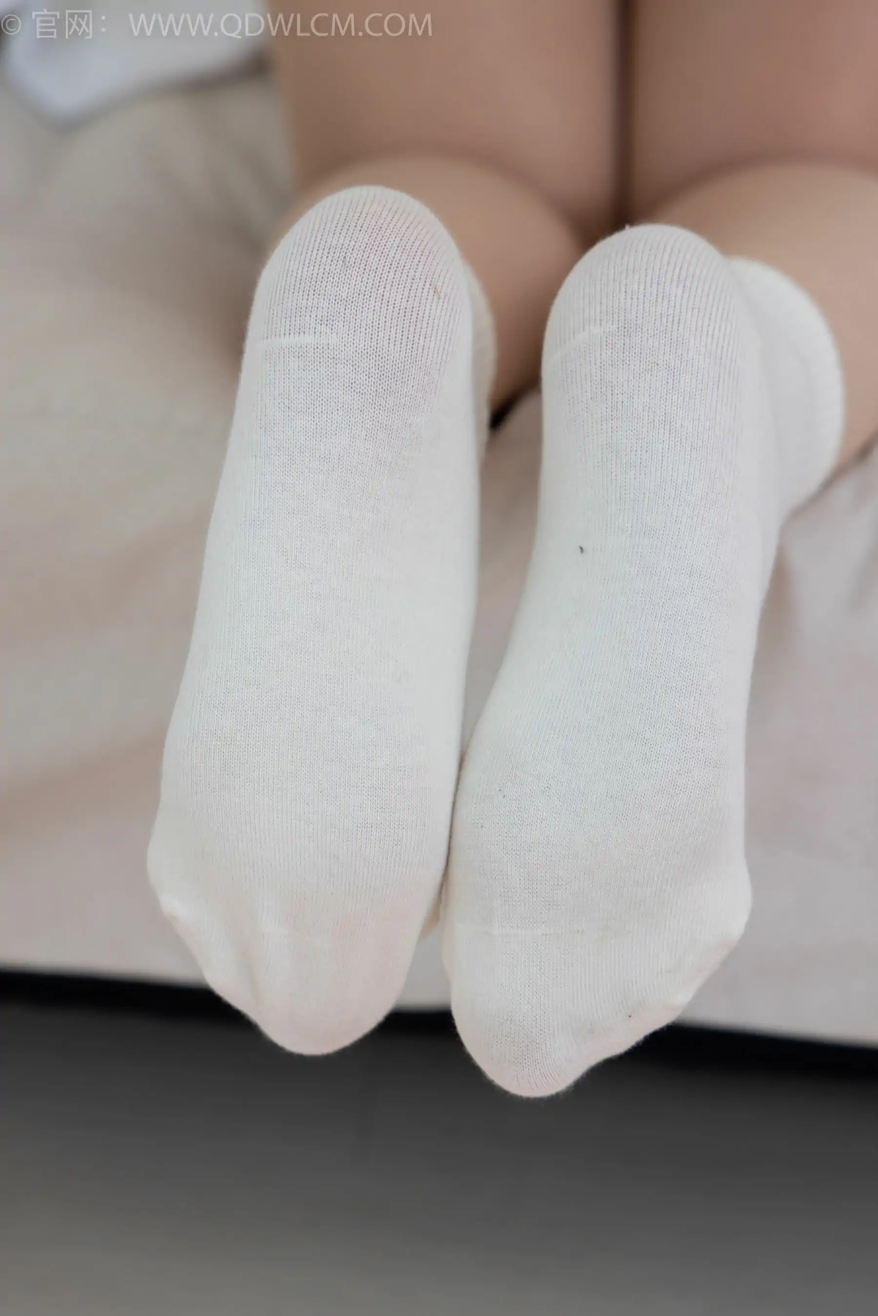 物恋传媒 No.2358 闪闪 - 舞蹈服、舞蹈鞋、白棉袜、厚白丝、厚灰丝、薄肉丝