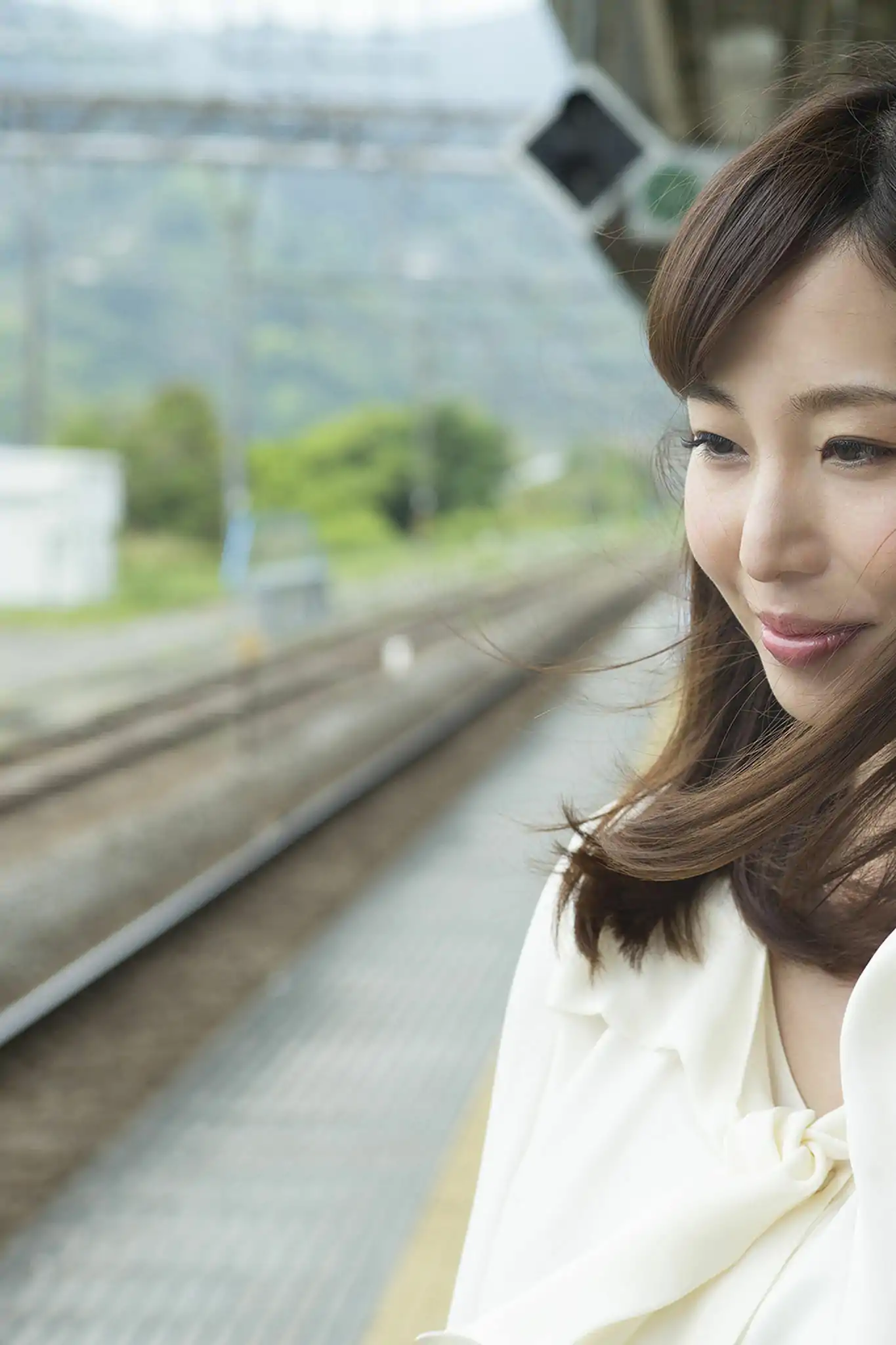 塩地美澄 - 日本一SEXYな美女アナと温泉旅