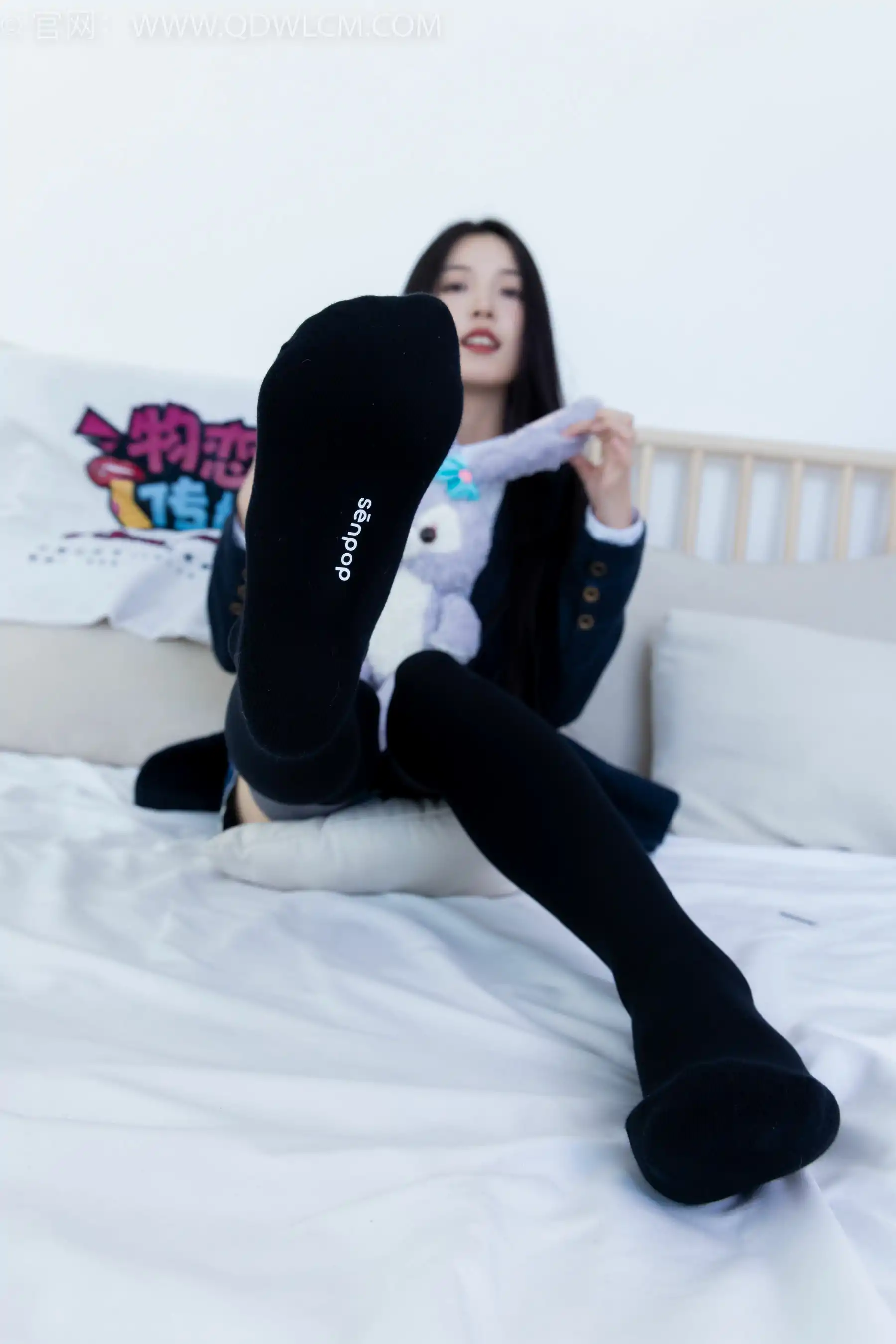 物恋传媒 No.2371 茯苓 - JK制服、皮鞋、拼接过膝袜