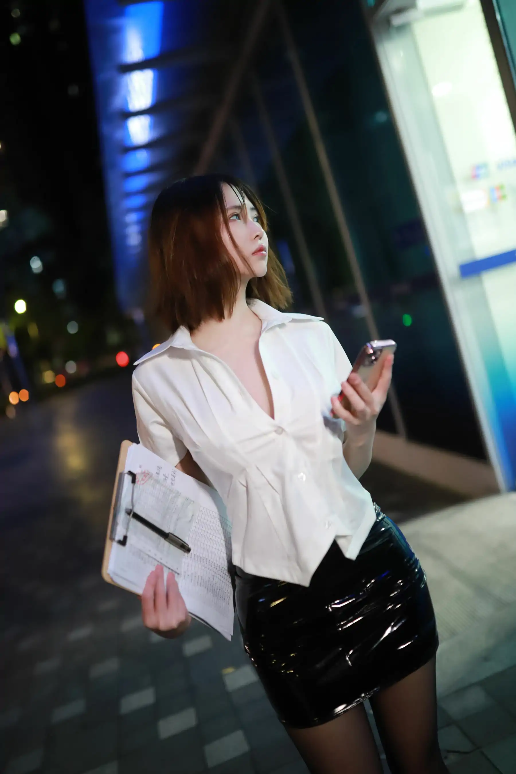 上杉绘梨落 - 被人跟踪