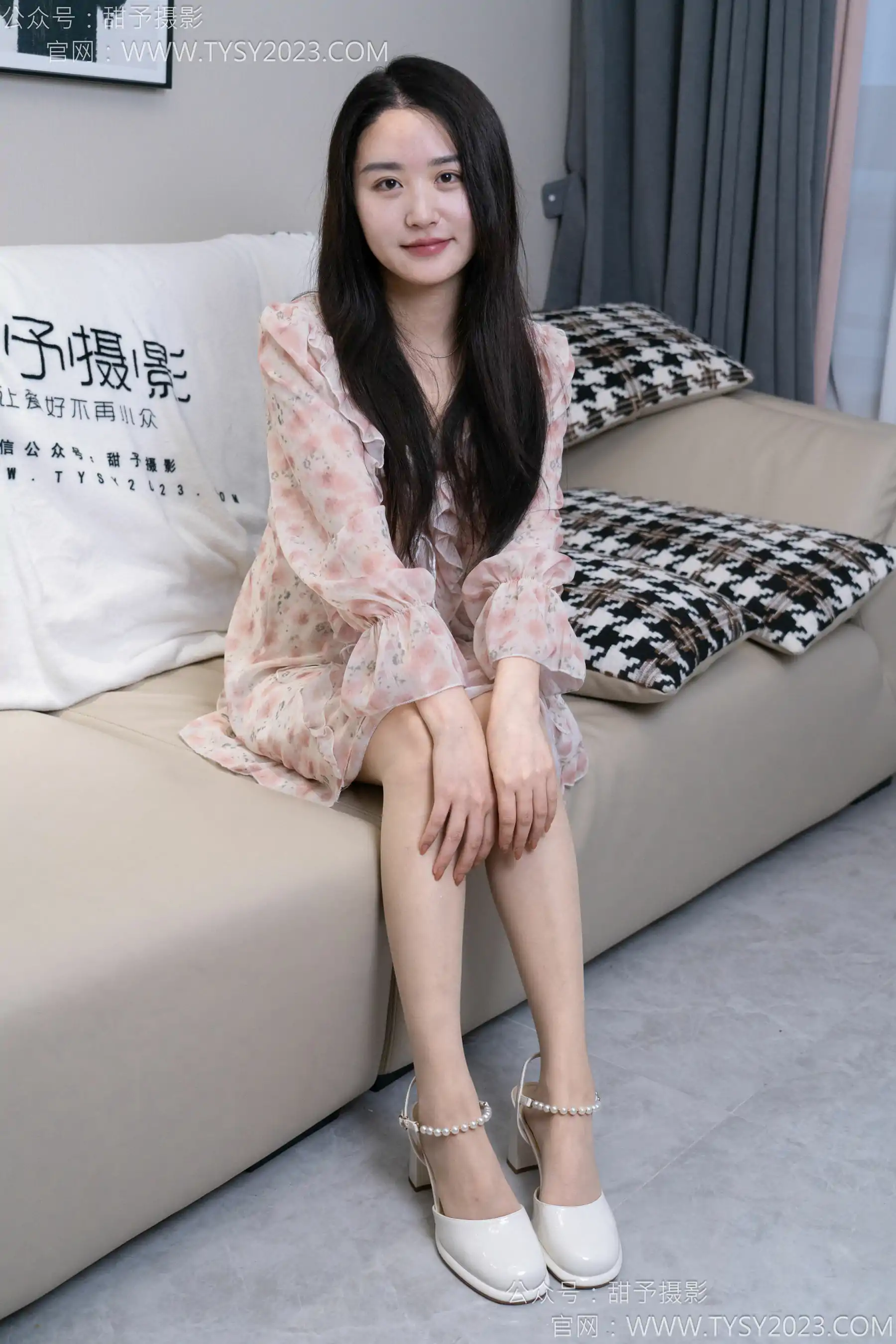 甜予摄影 No.144 澜澜 - 高跟鞋、薄肉丝