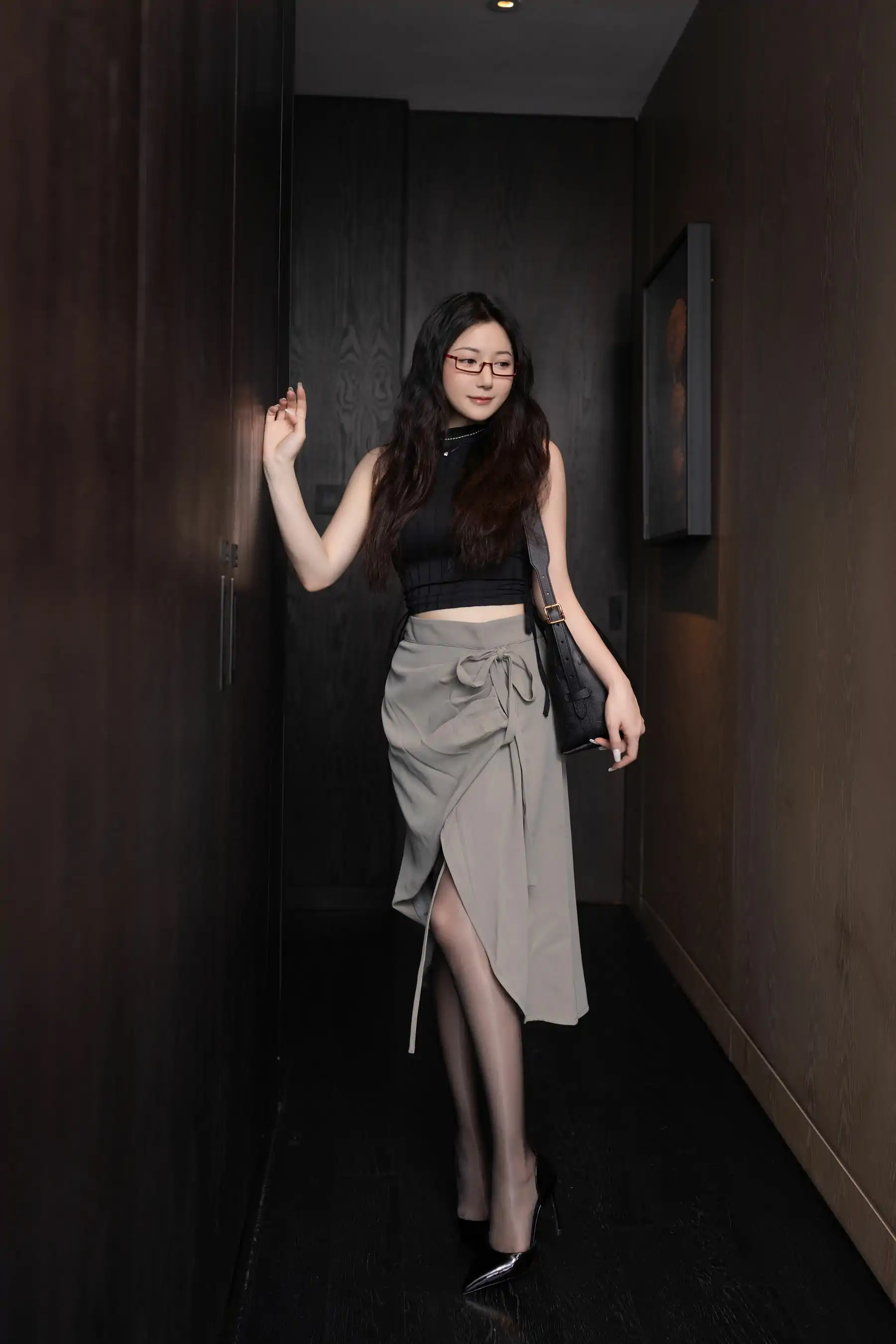 鱼子酱 - 眼镜娘