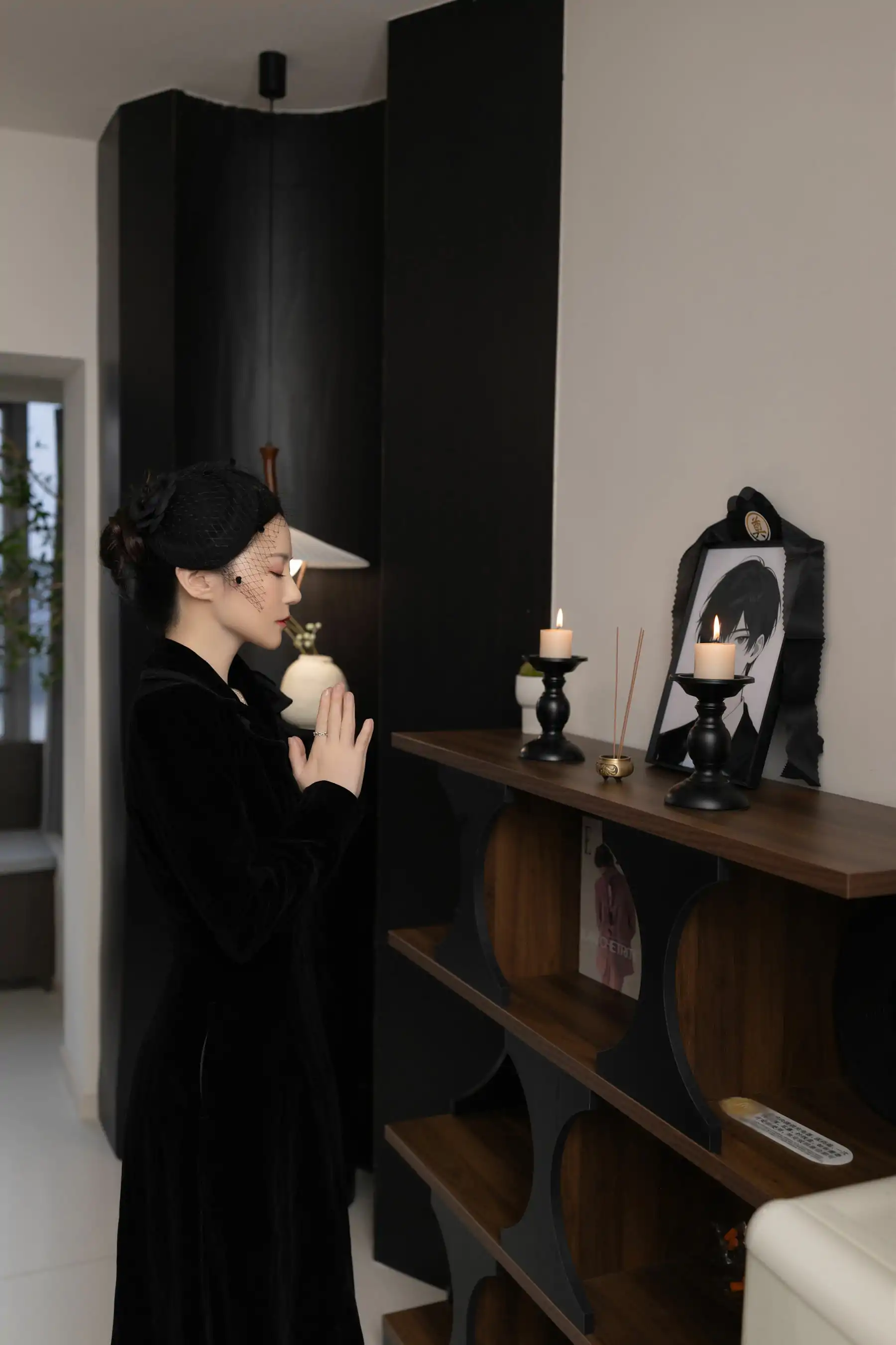 鱼子酱 - 未亡人