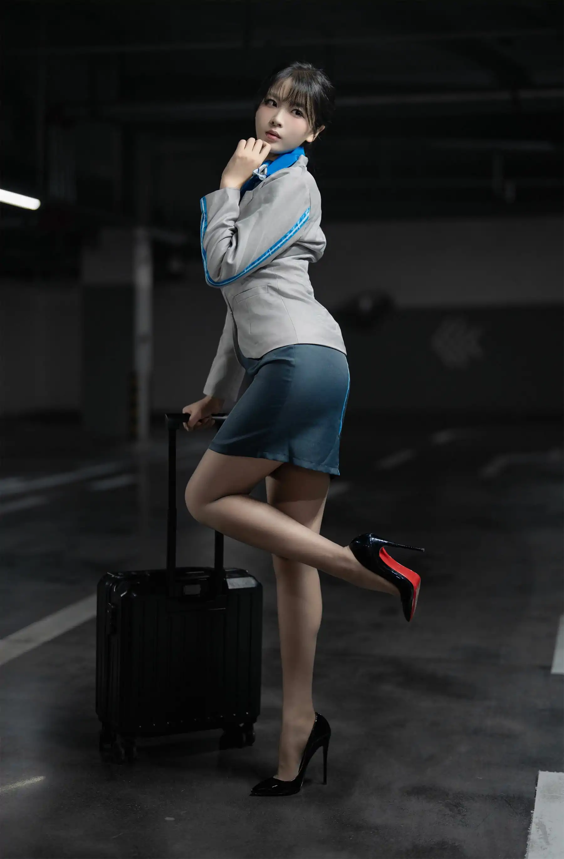 轩萧学姐 - 空姐车库