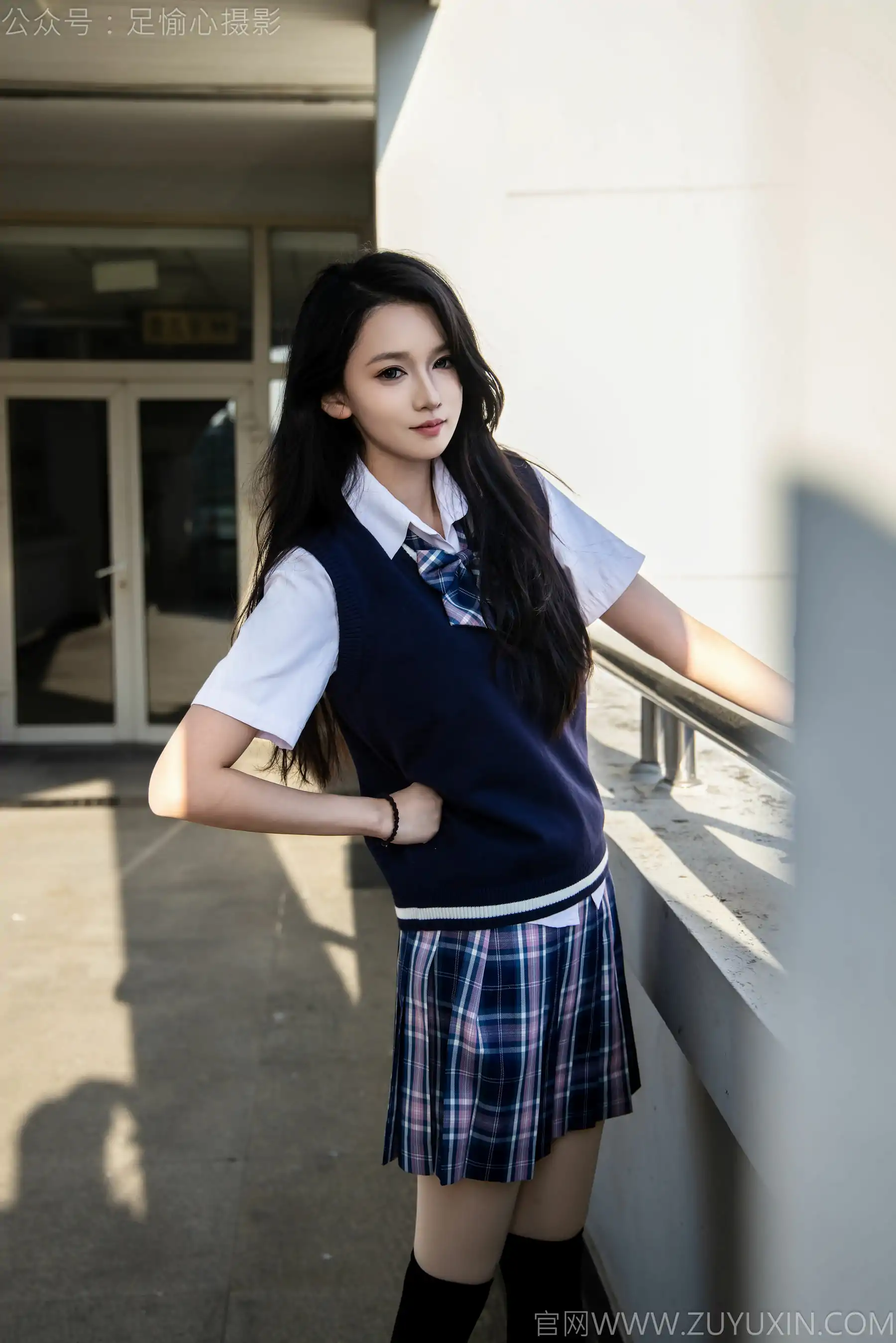 足愉心 No.019 果酱 （搭配：JK制服、小皮鞋、黑色丝袜、肉色打底裤）