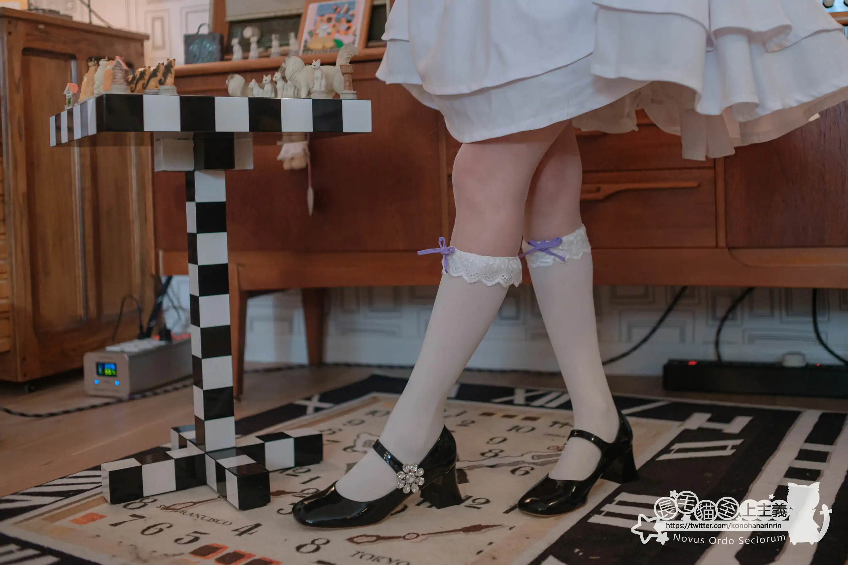 福利姬木花琳琳是勇者 - 蝉鸣泣之时