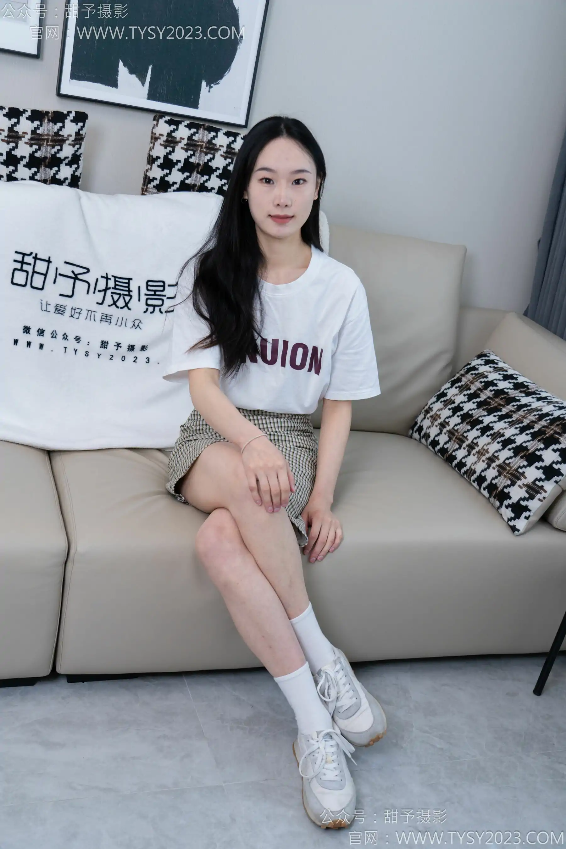 甜予摄影 No.167 小容 - 板鞋、白棉袜、裸足