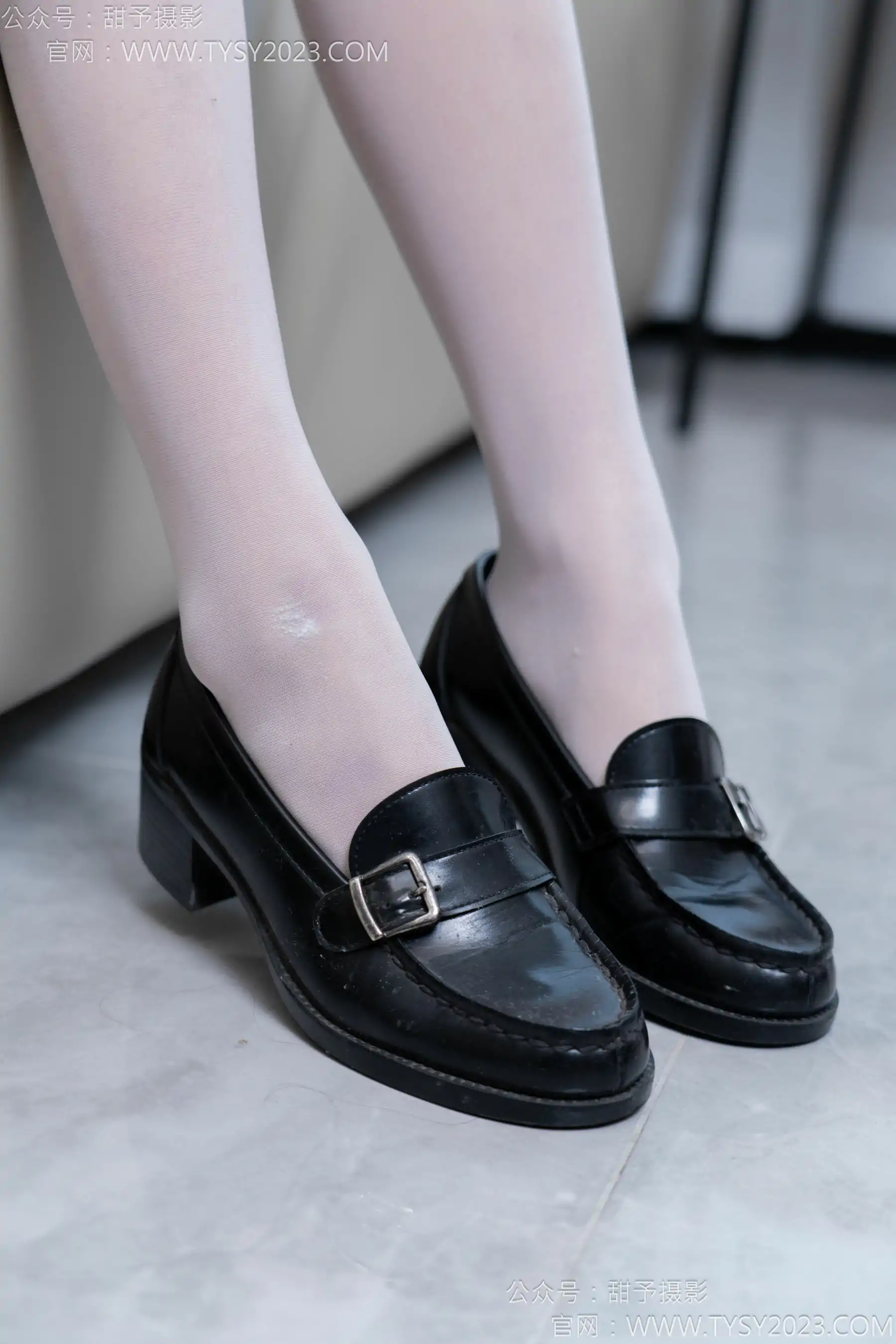 甜予摄影 No.166 酥酥 - 皮鞋、半白丝、裸足