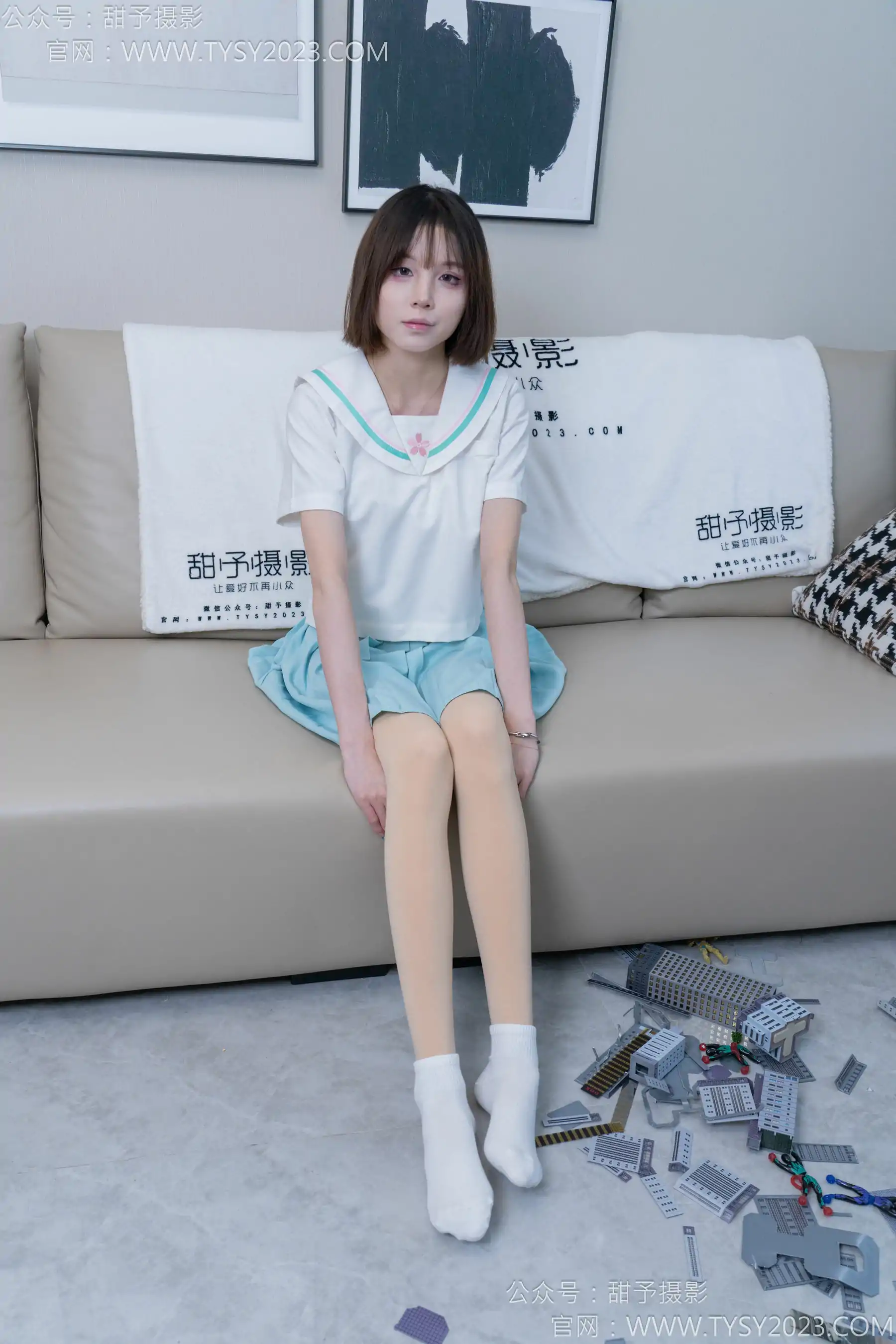 甜予摄影 No.182 珞珞 - 板鞋、白棉袜、厚肉丝、小人国剧情