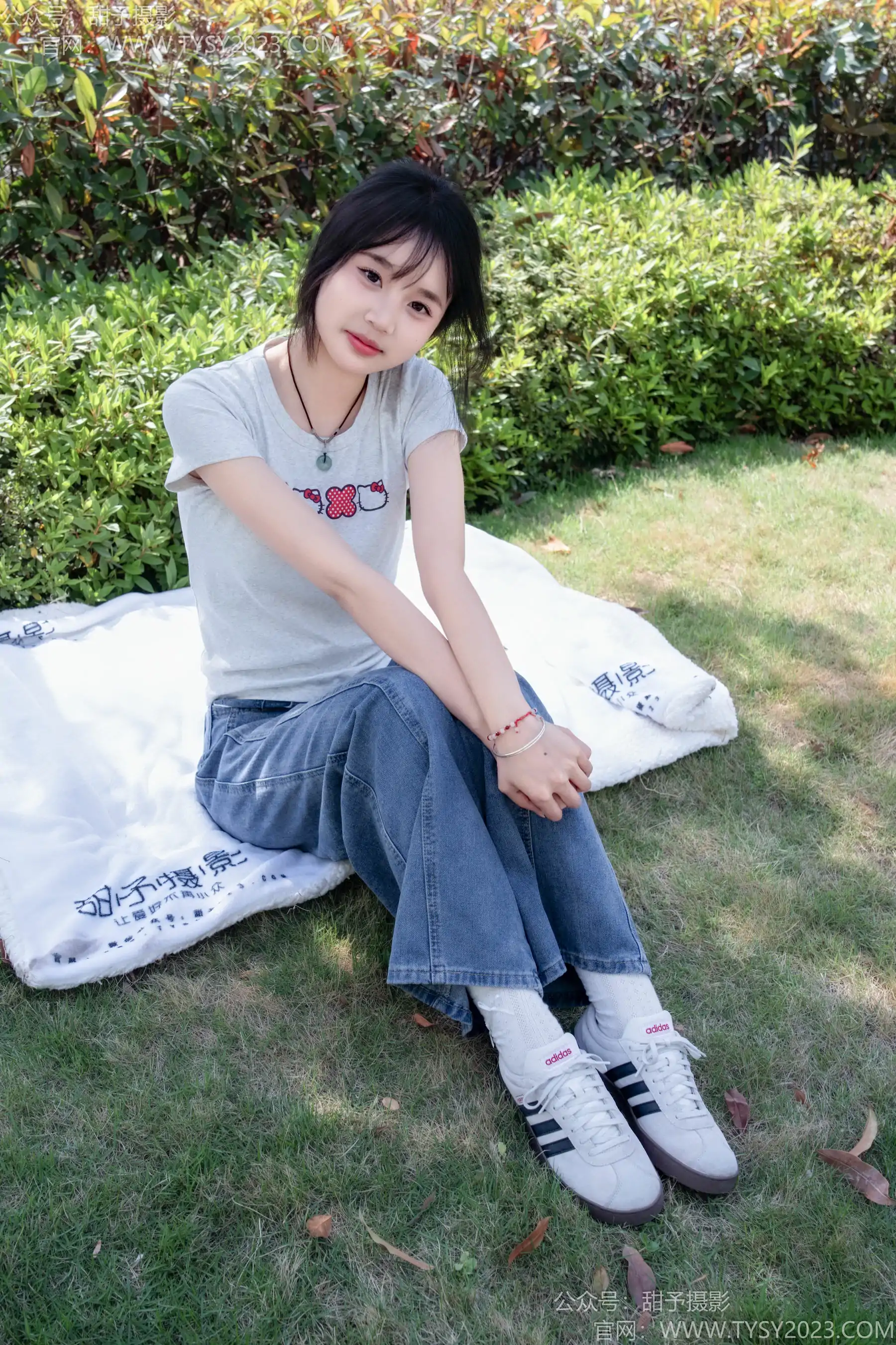 甜予摄影 No.194 小橙子 - 板鞋、白棉袜、裸足