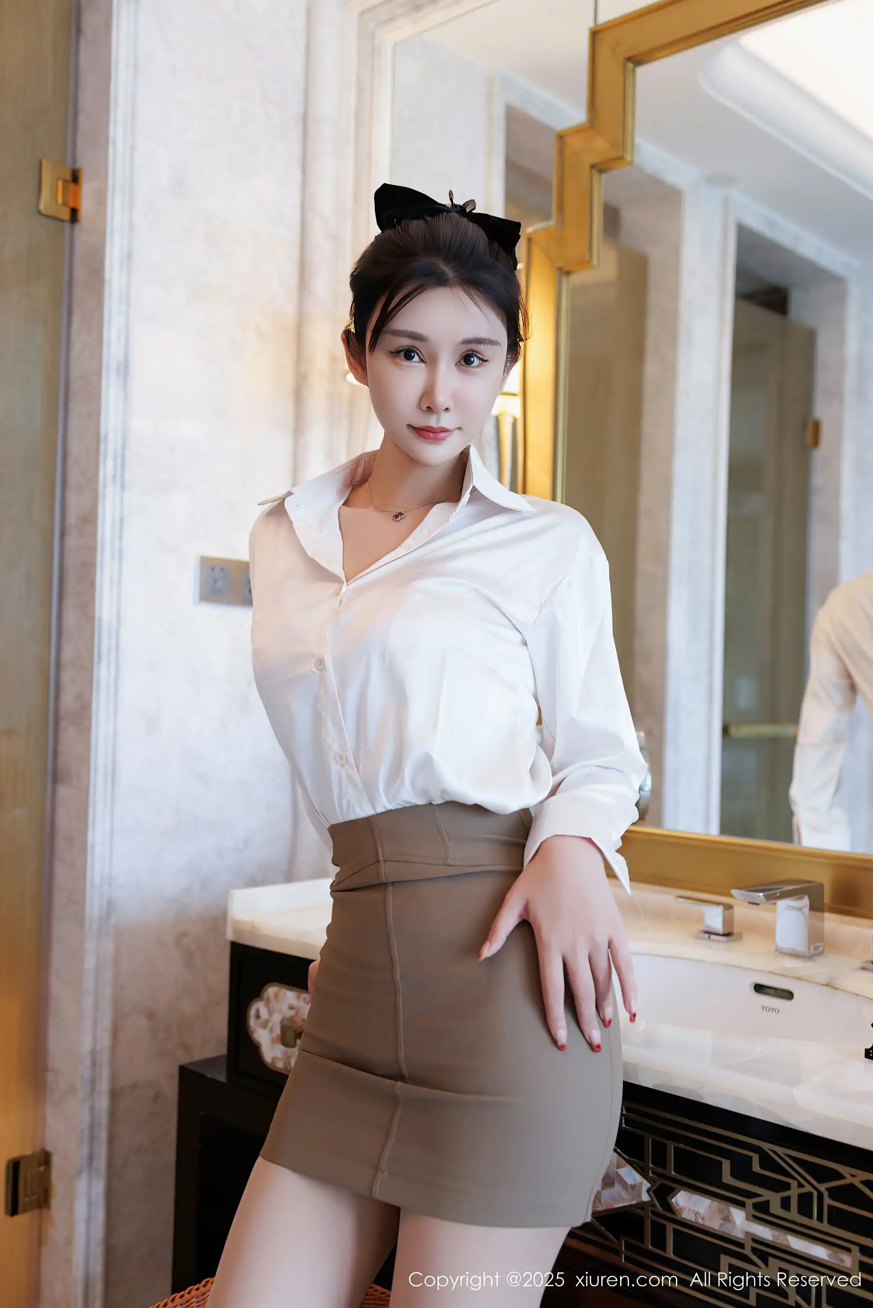 [秀人XiuRen] 2025.07.14 No.10543 艺艺yiyi