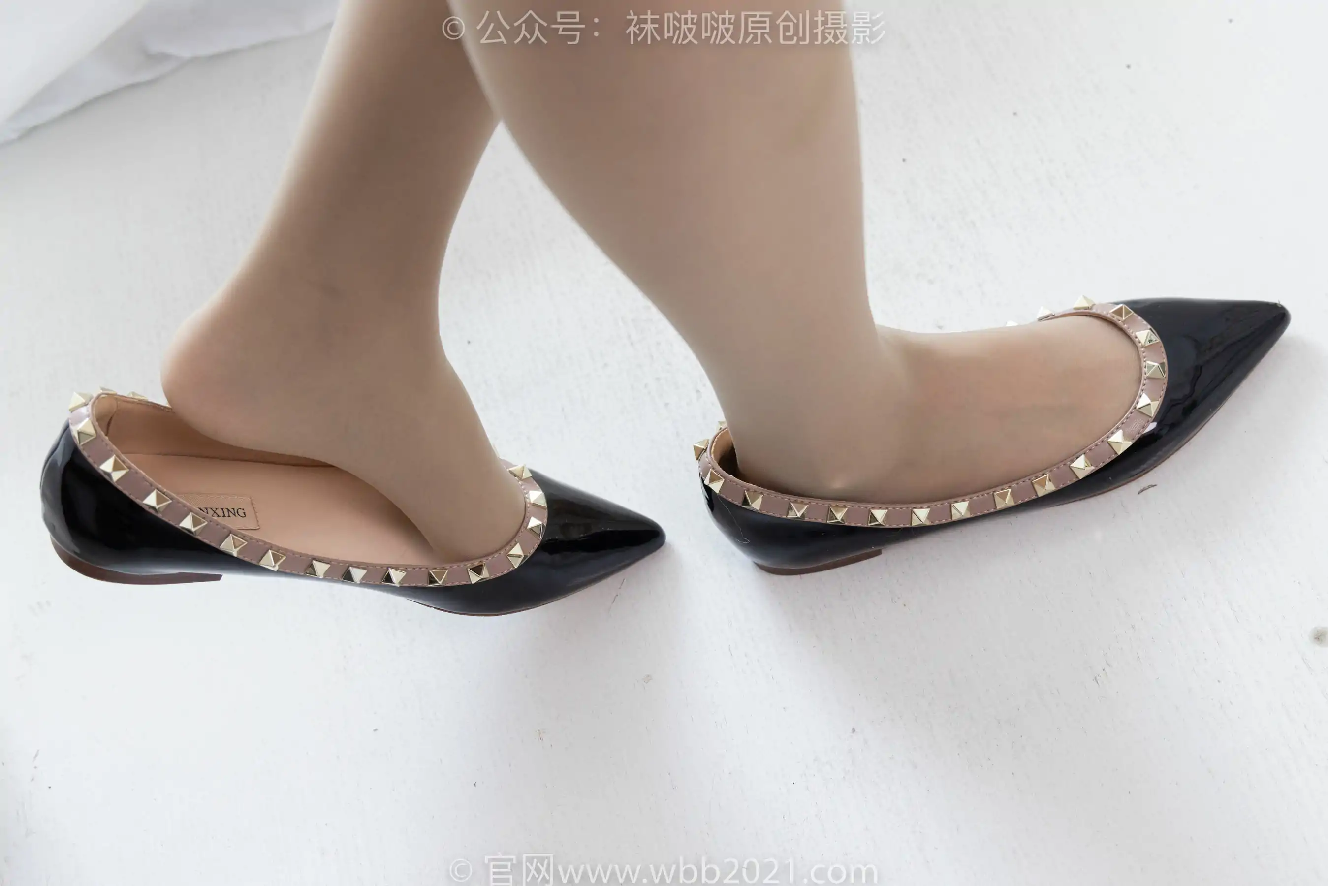 BoBoSocks袜啵啵 No.575 香菜 - 平底鞋、薄灰丝、银行制服