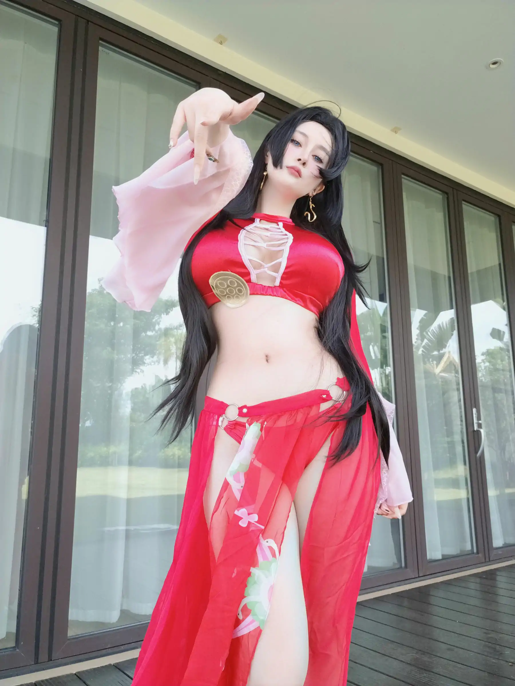 Coser小姐姐 白银 [fantia] 2024-12-10 ボア ハンコック