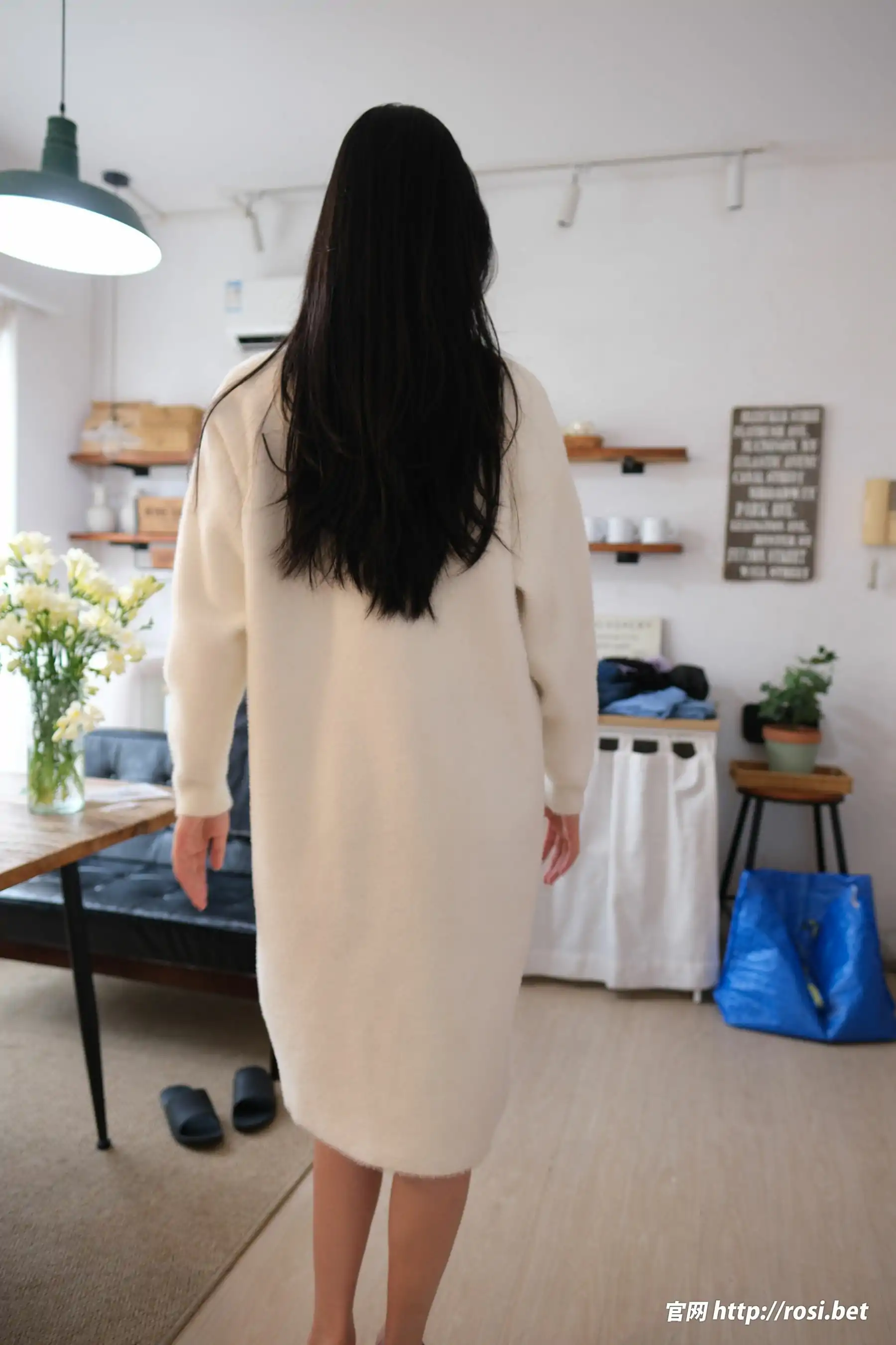 [ROSI写真] 2025.10.06 NO.5054