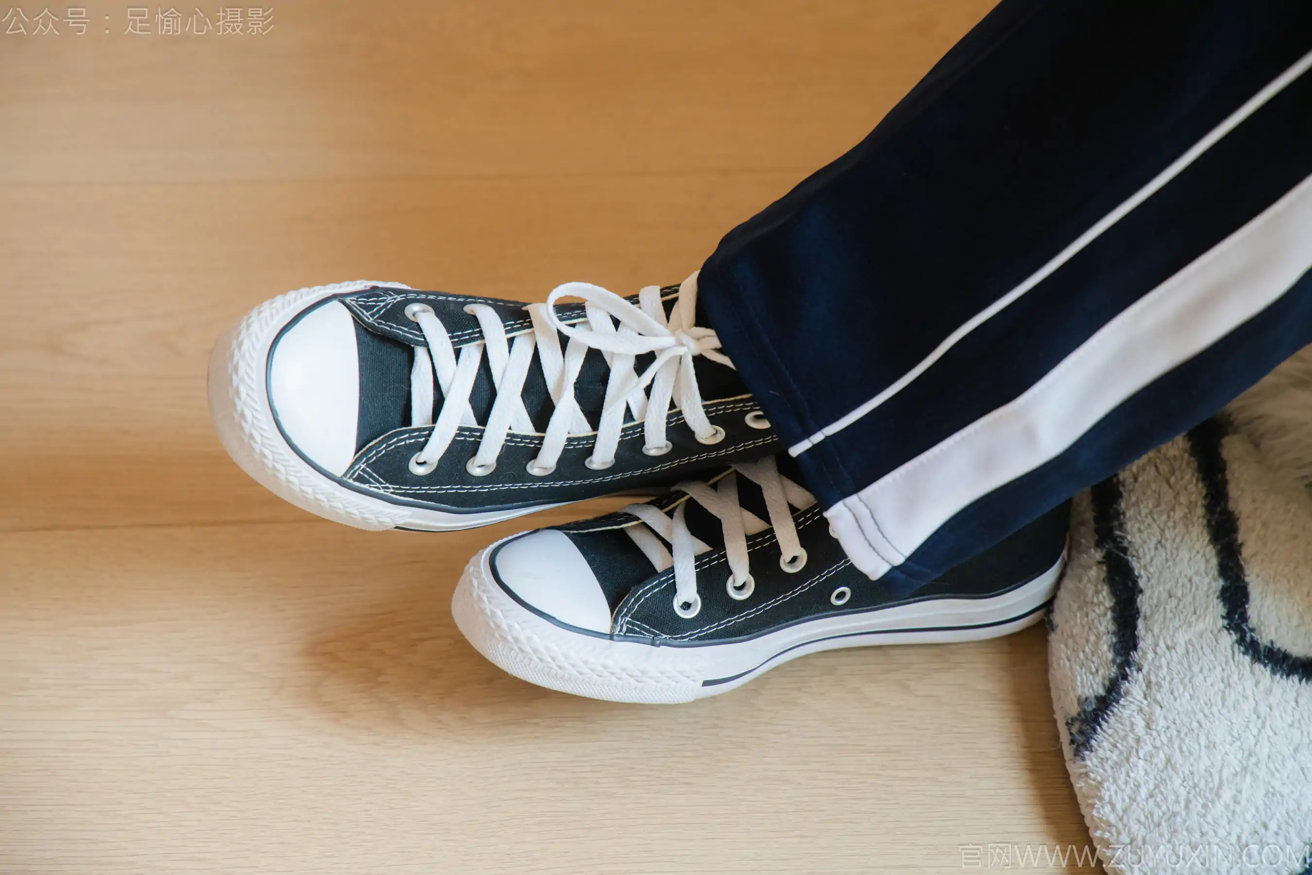 足愉心 No.031 奶芙 （搭配：校服、帆布鞋、白色棉袜、裸足）