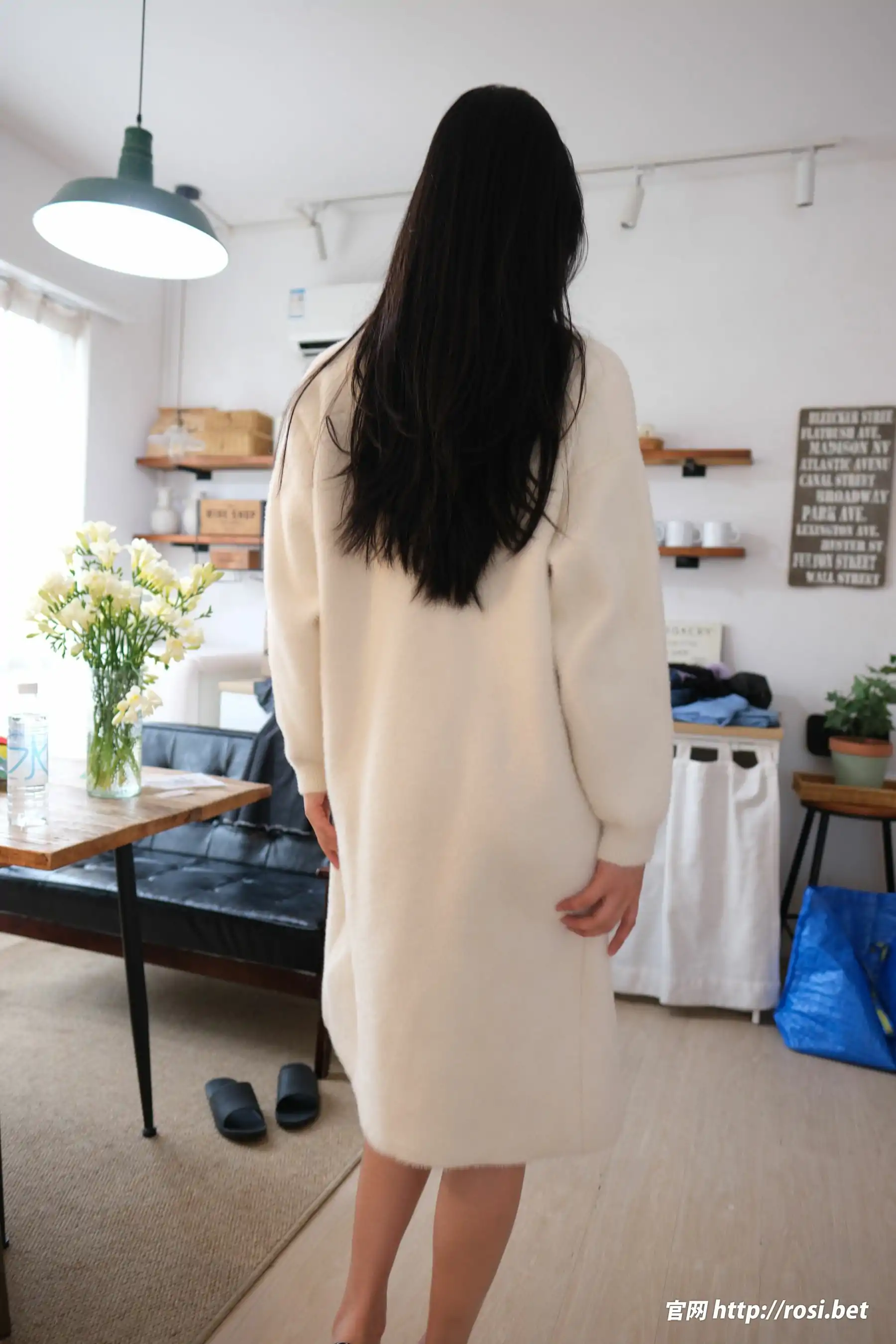 [ROSI写真] 2025.10.06 NO.5054