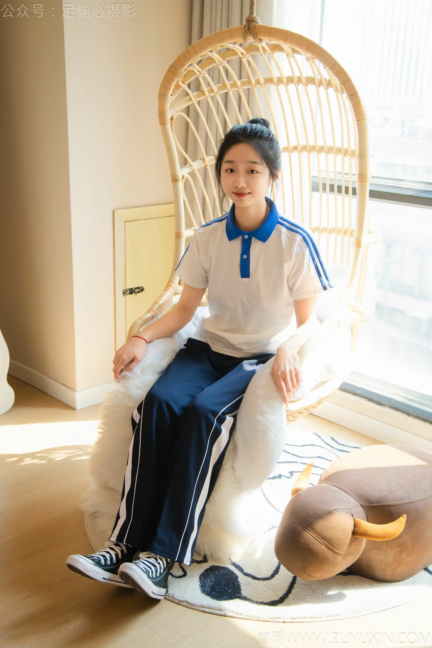 足愉心 No.031 奶芙 （搭配：校服、帆布鞋、白色棉袜、裸足）
