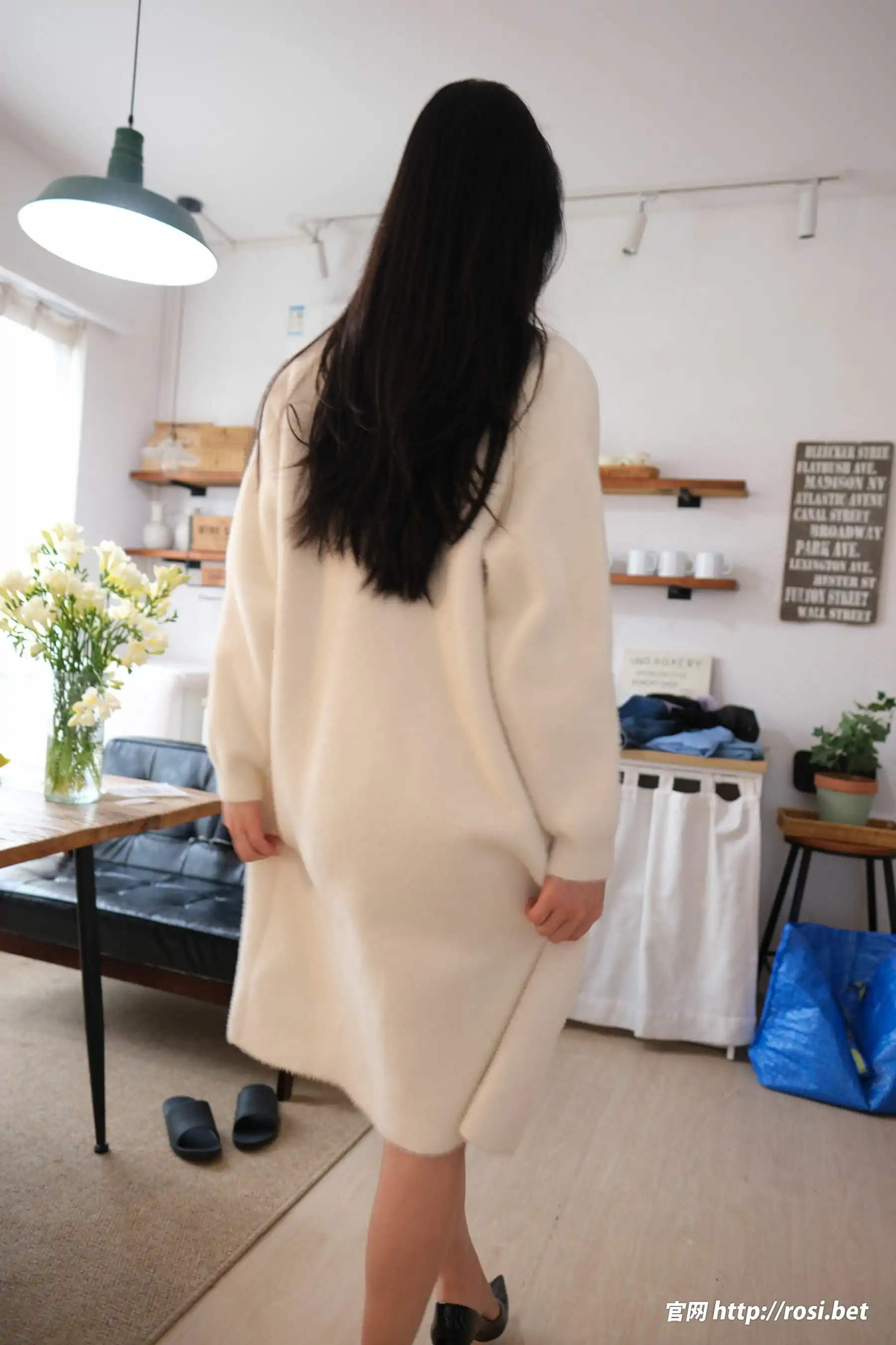 [ROSI写真] 2025.10.06 NO.5054