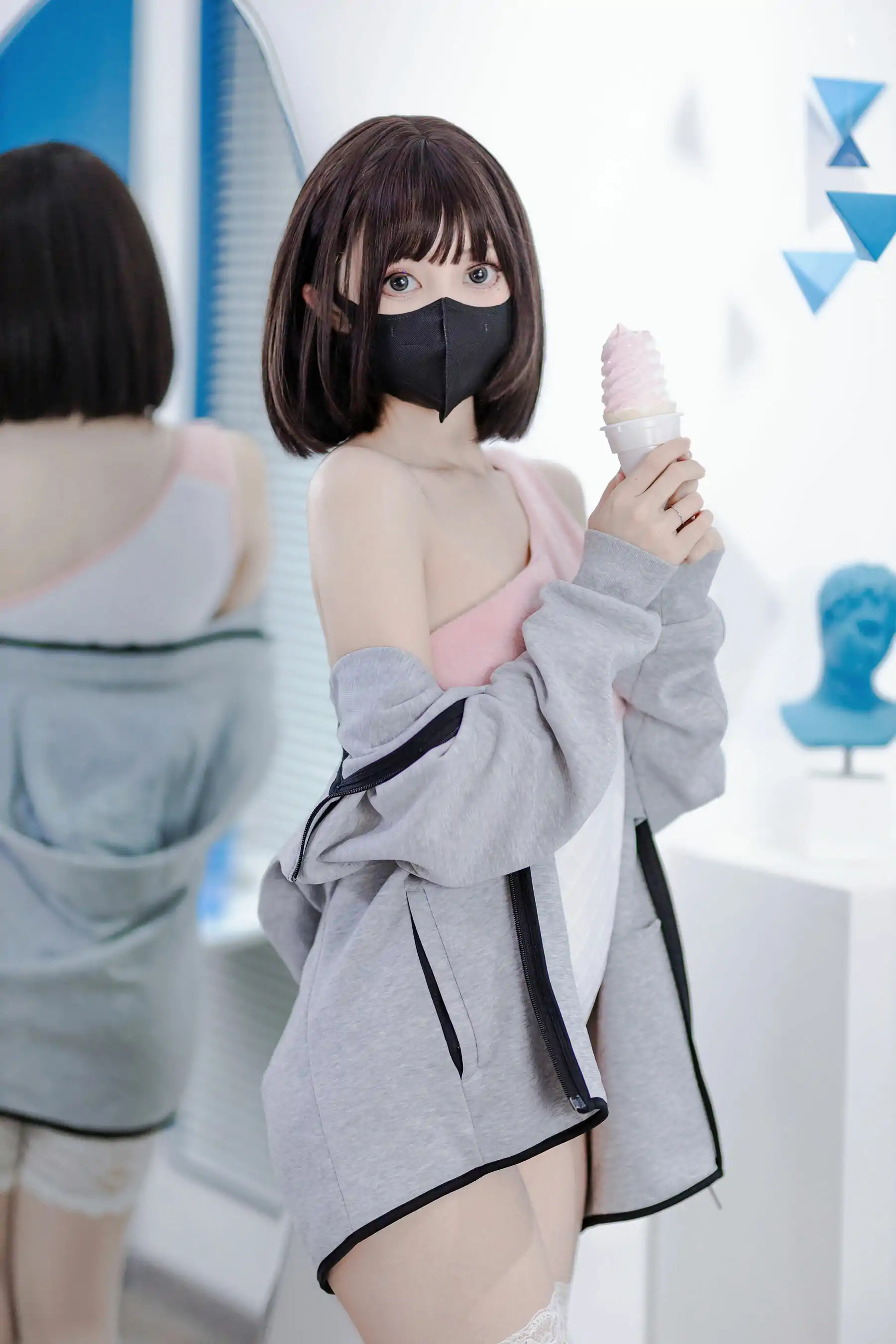 洛桑w伊梓 - 甜筒