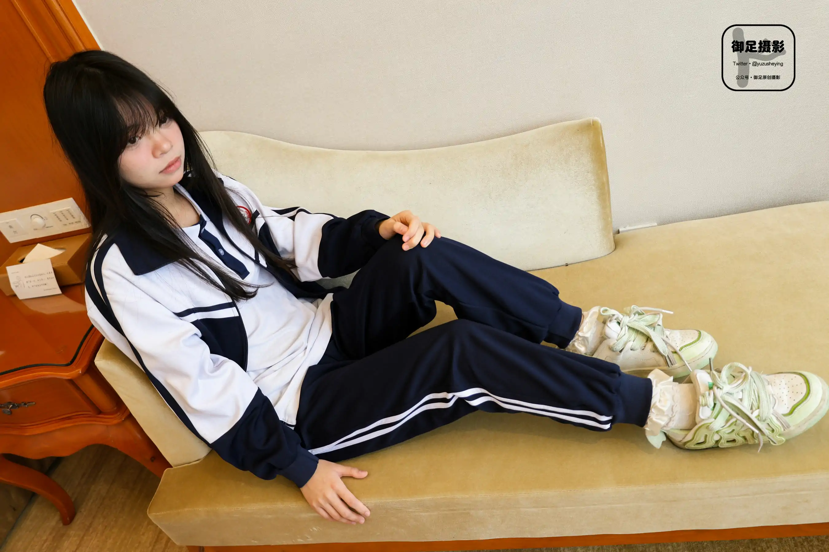 御足摄影 - 校服踩踩踩