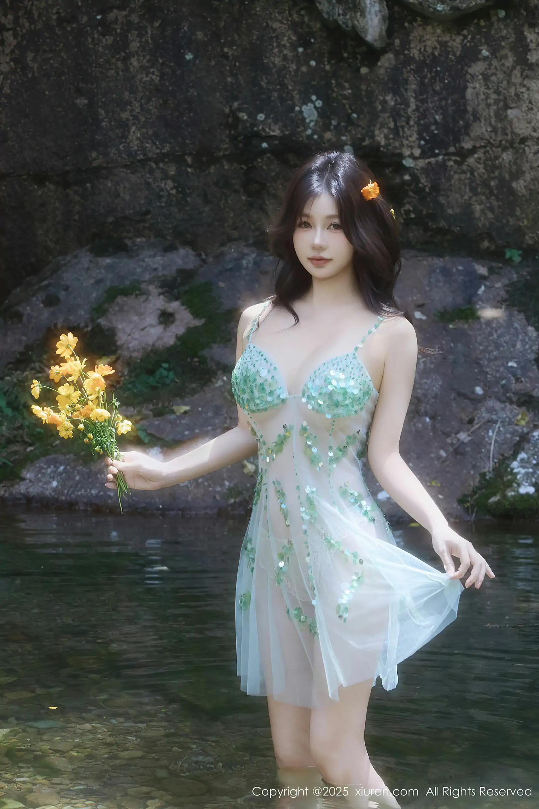 [秀人XiuRen] 2025.09.11 No.10756 尹甜甜sunny