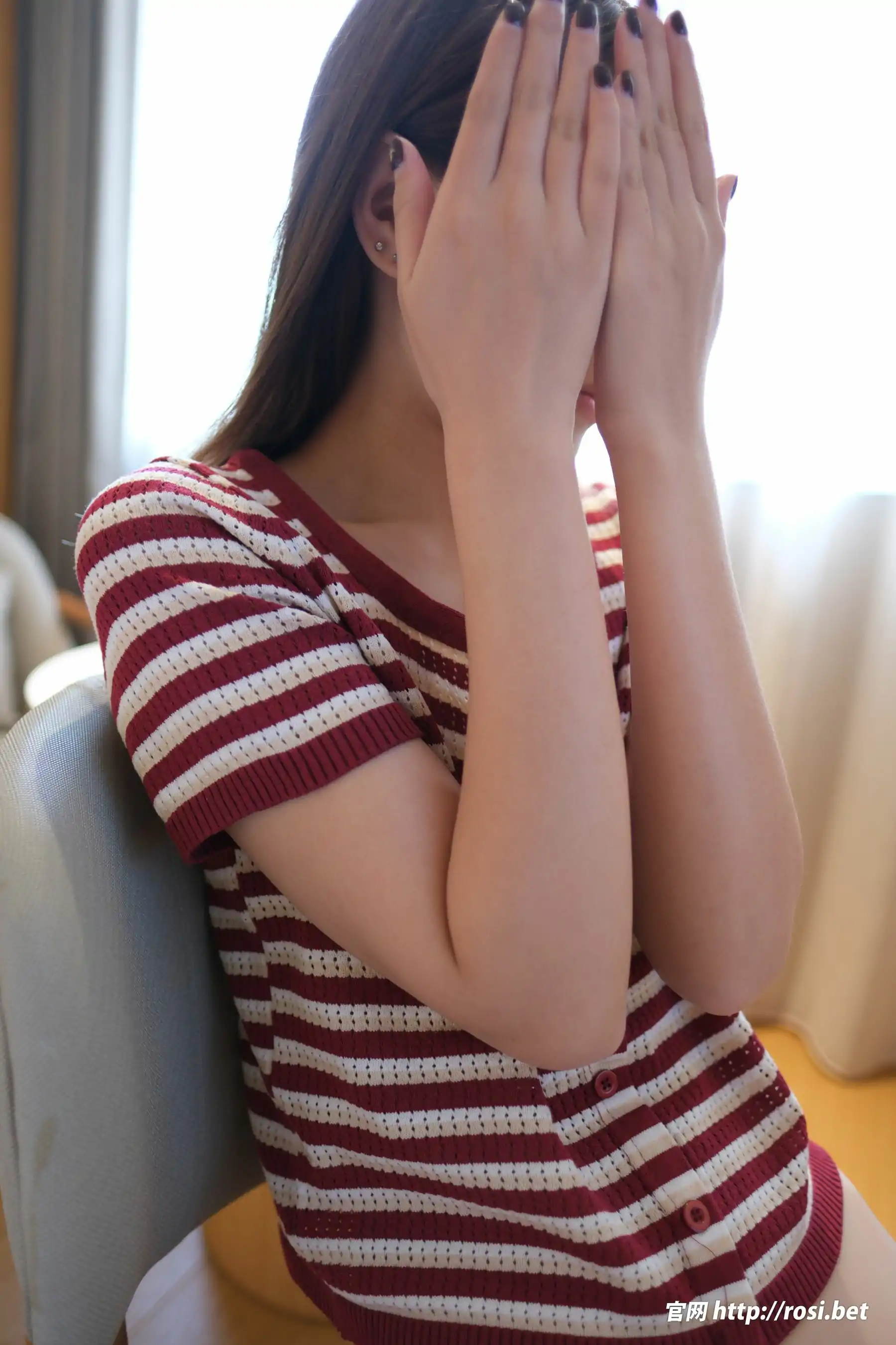 [ROSI写真] 2025.10.24 NO.5072