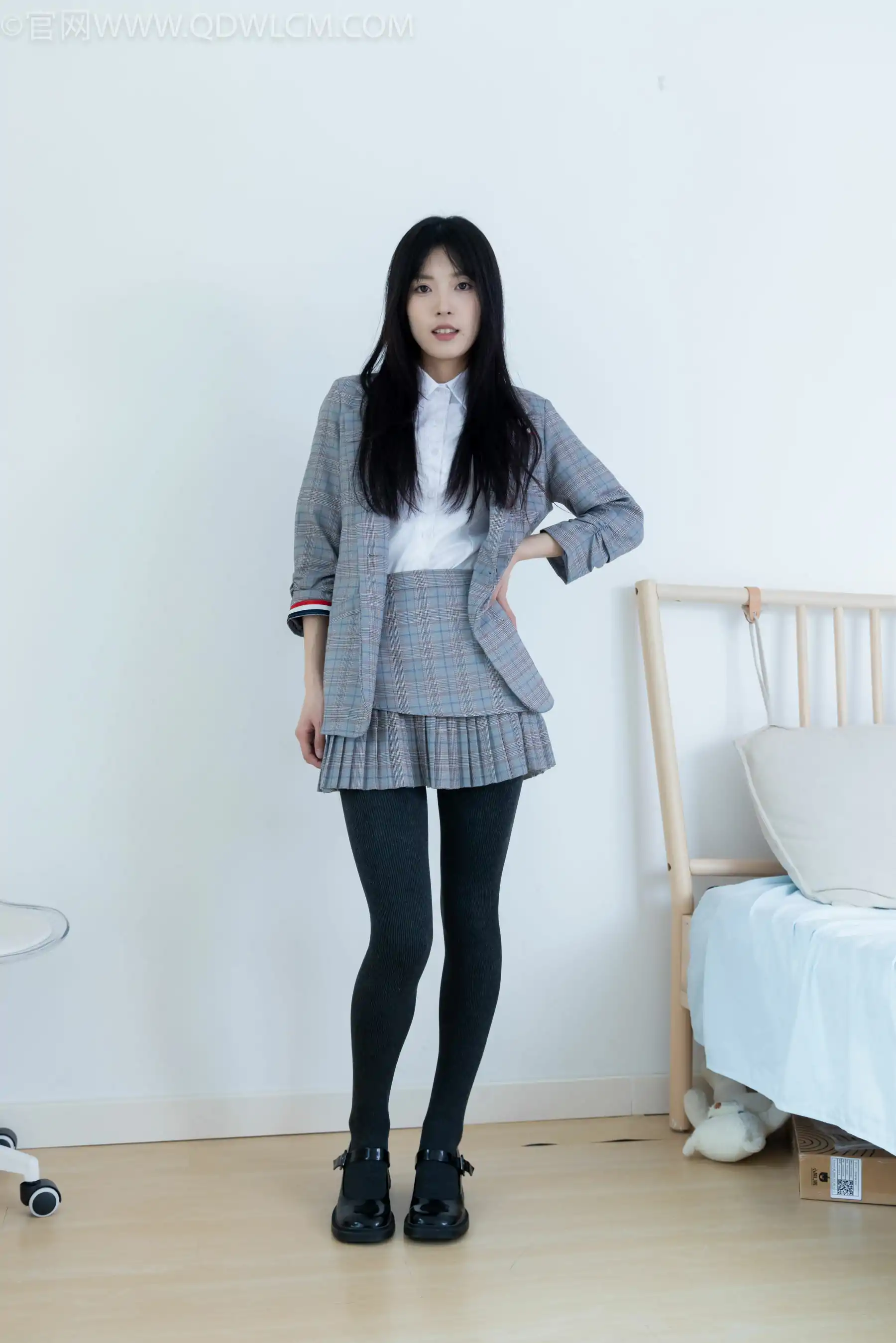 物恋传媒 No.2479 茯苓 - 皮鞋、厚灰连裤棉袜