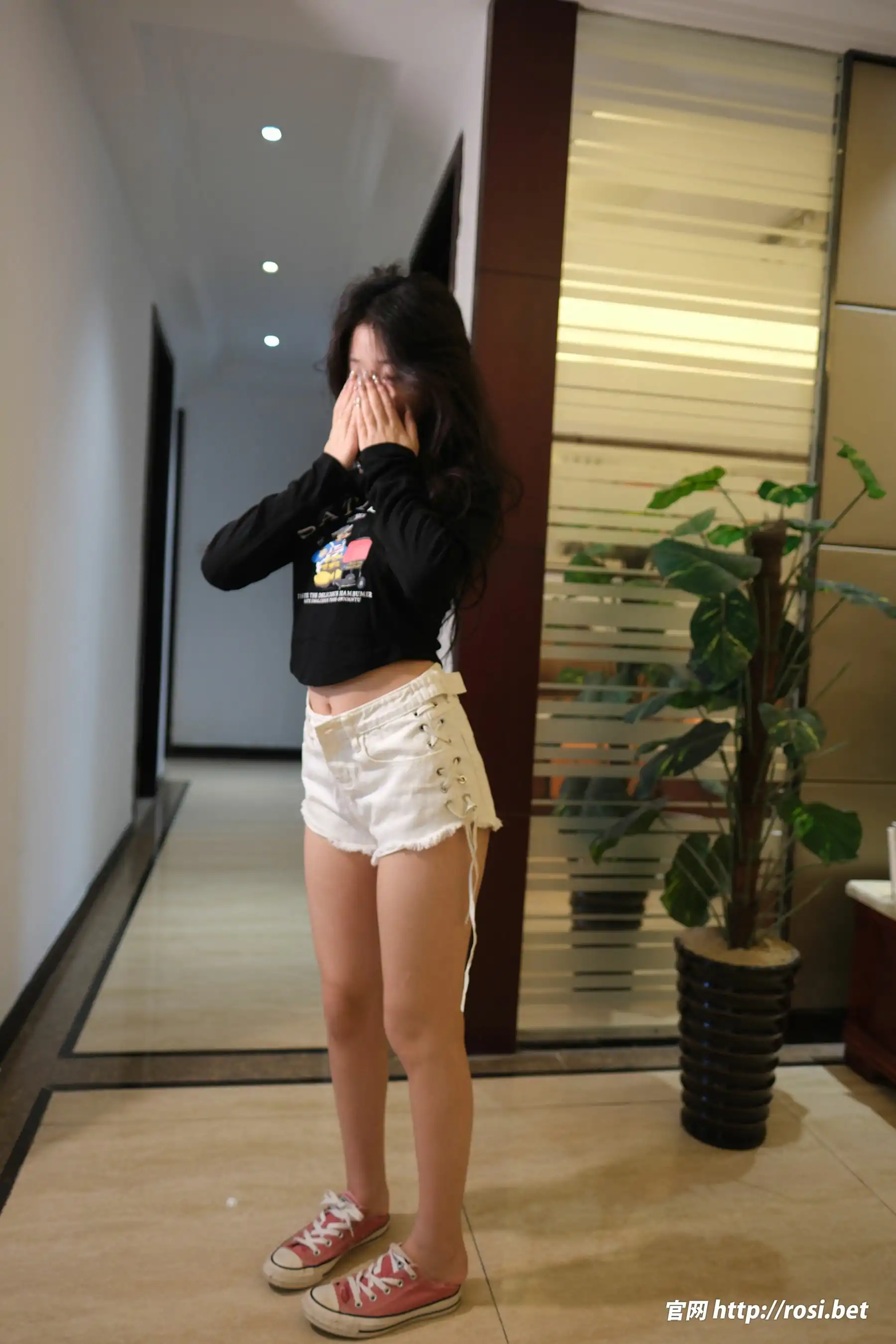 [ROSI写真] 2025.10.30 NO.5078