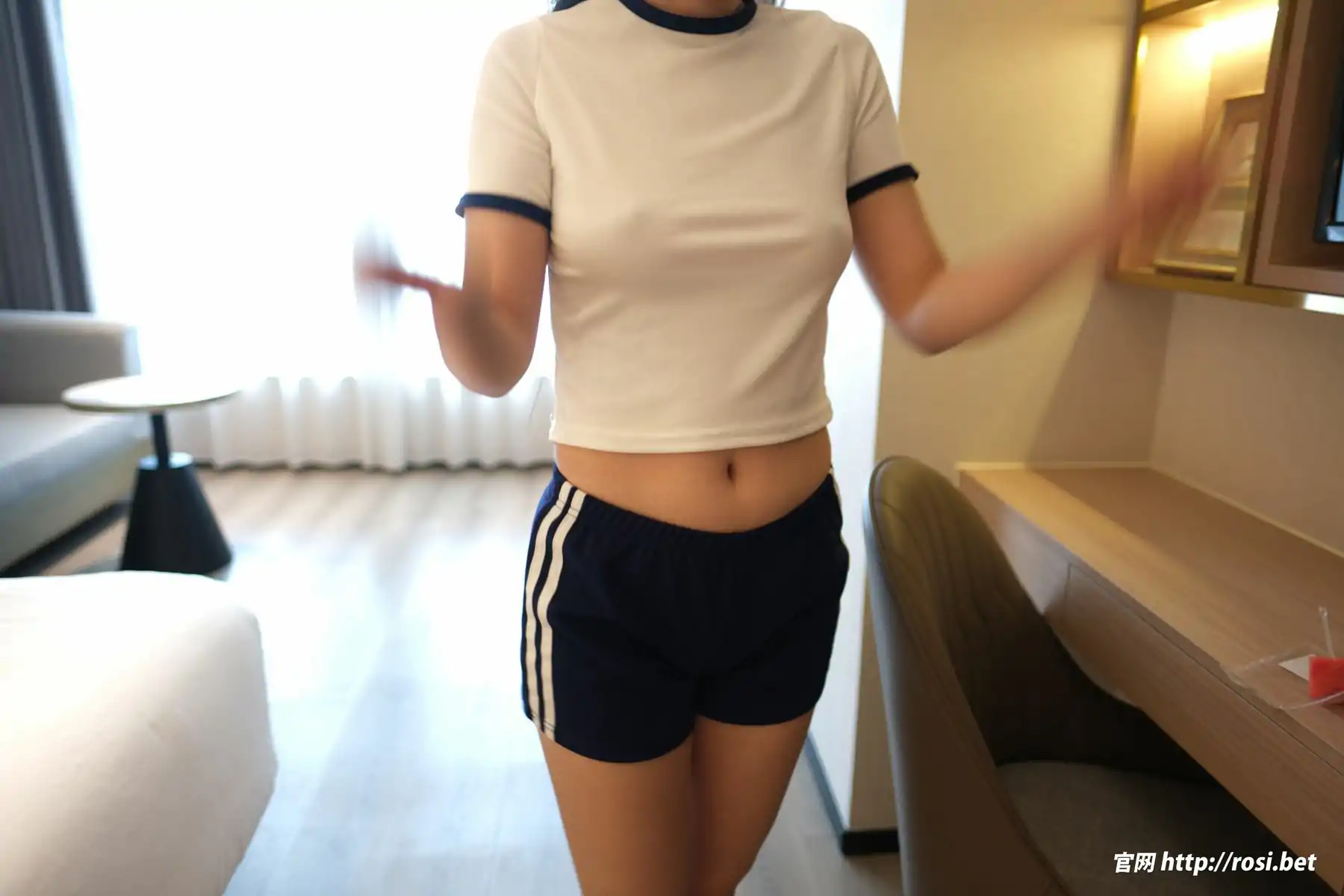 [ROSI写真] 2025.11.12 NO.5091