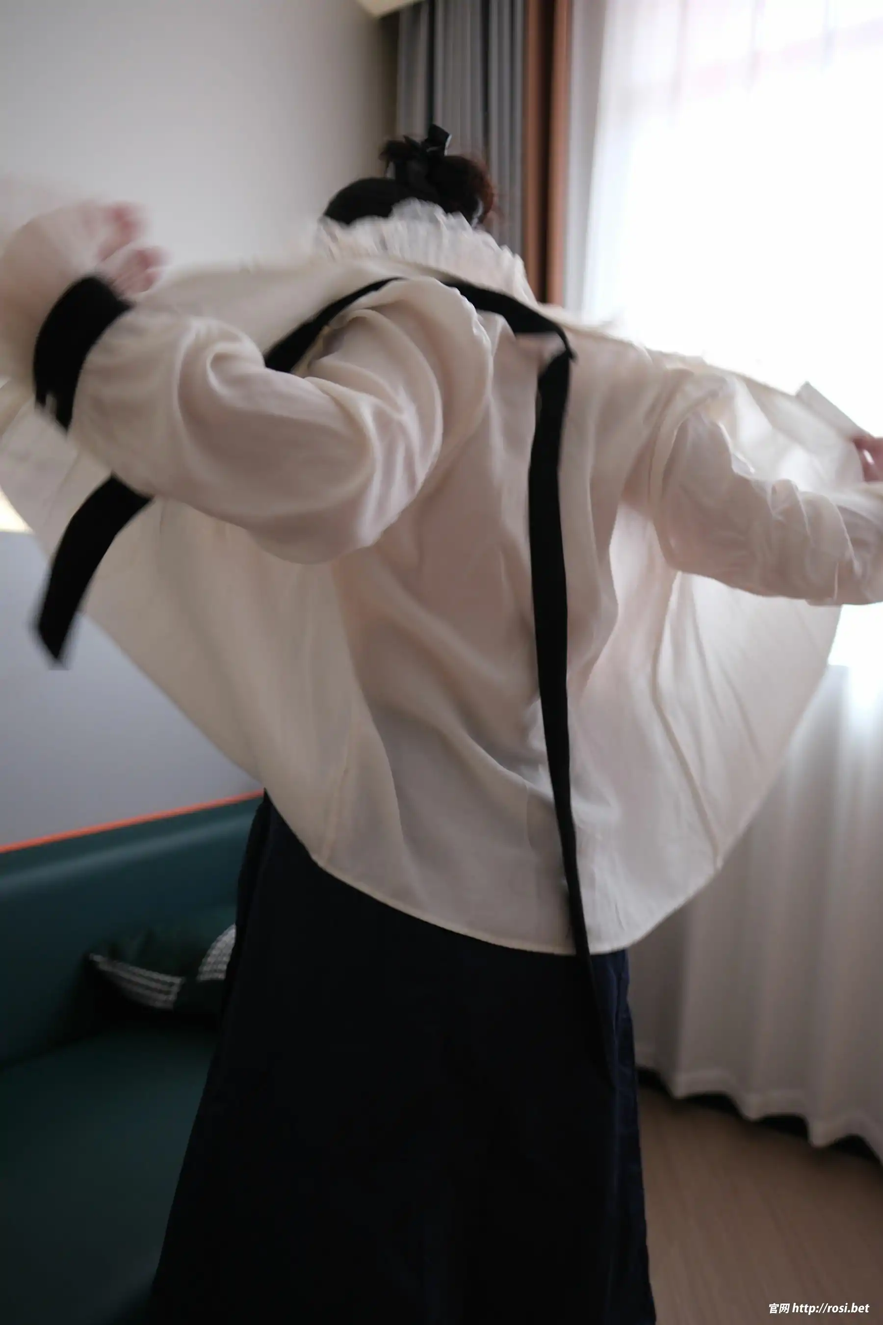 [ROSI写真] 2025.12.08 NO.5117