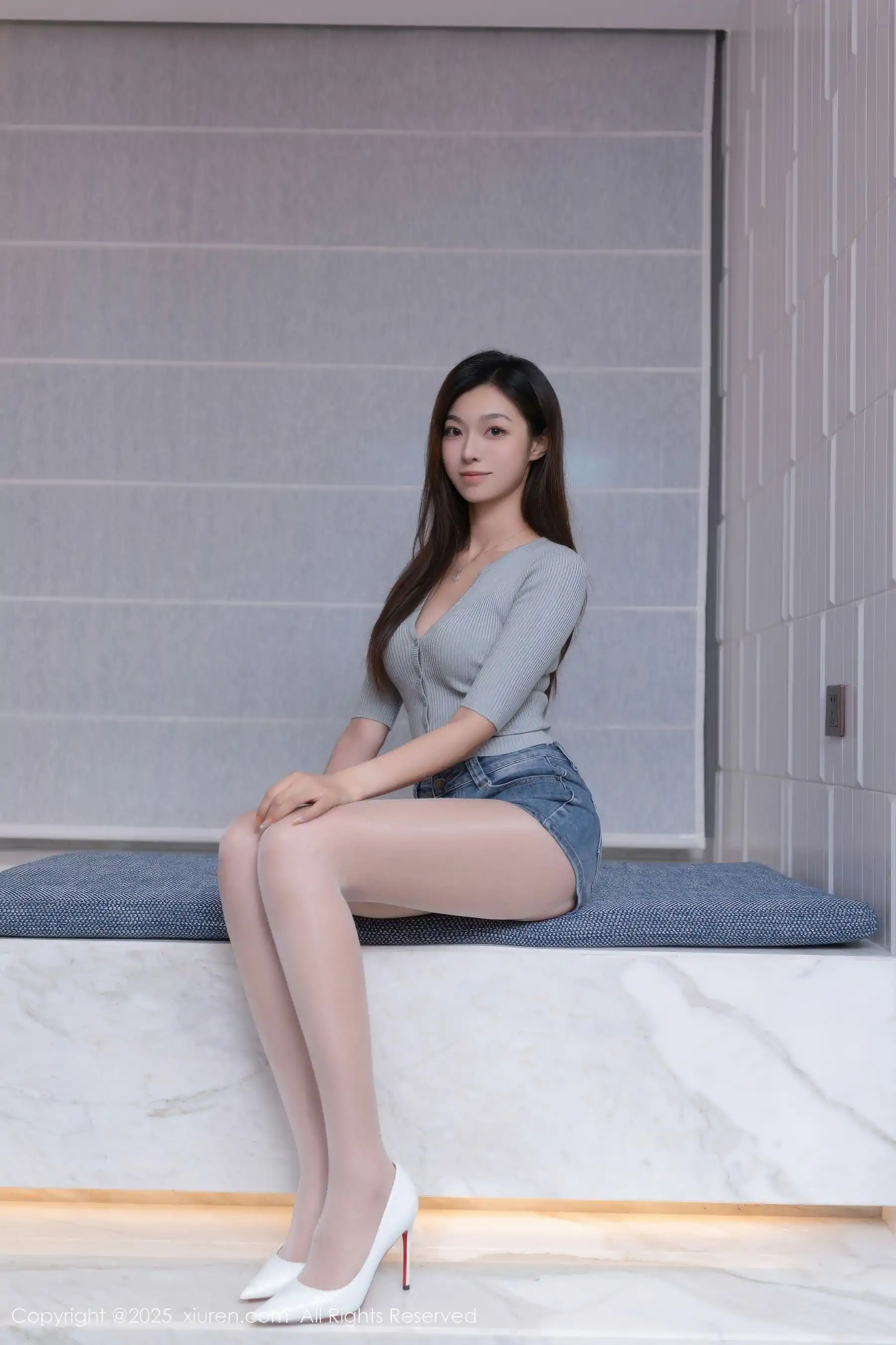 [秀人XiuRen] 2025.10.17 No.10881 kiki柚柚