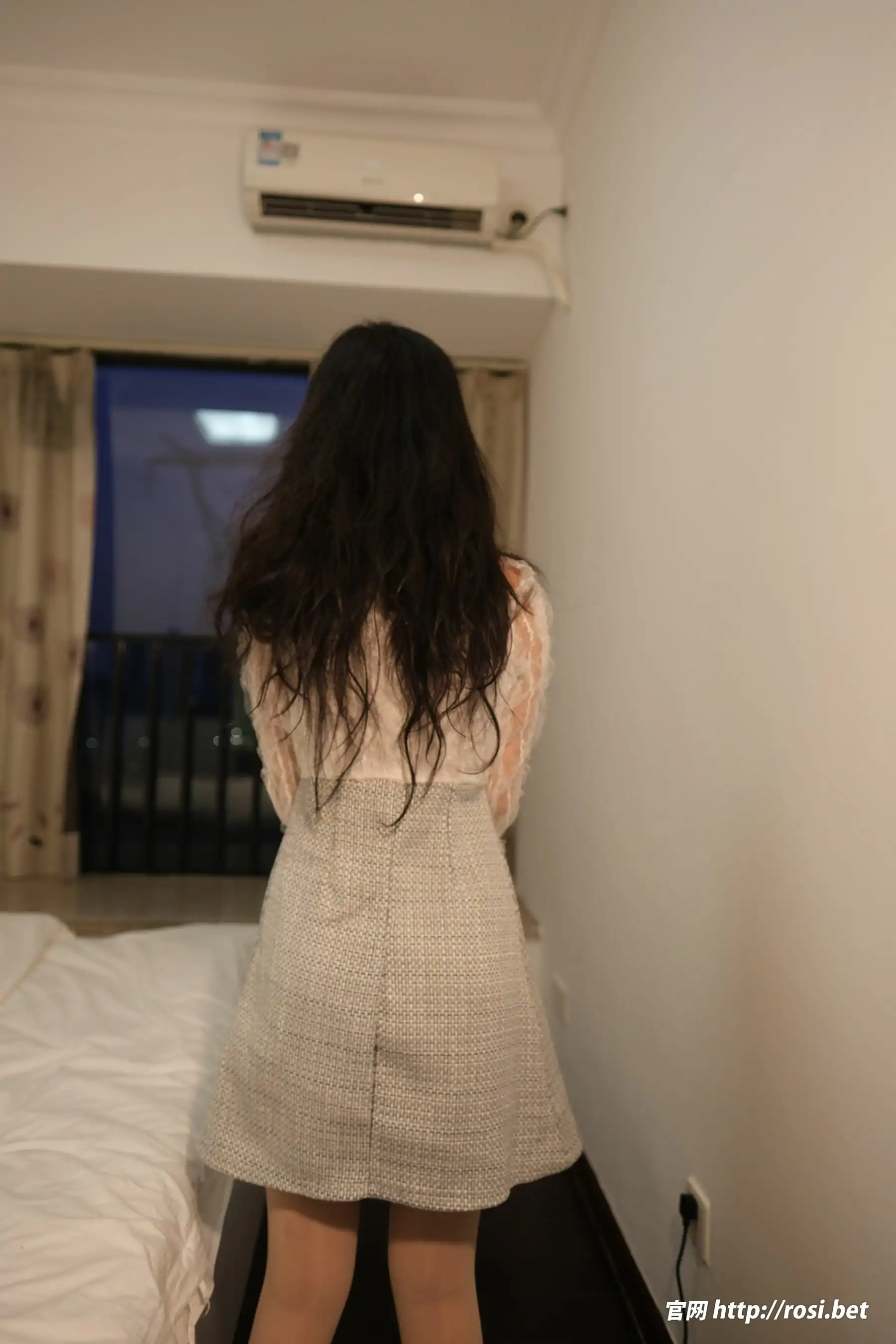 [ROSI写真] 2025.12.23 NO.5132